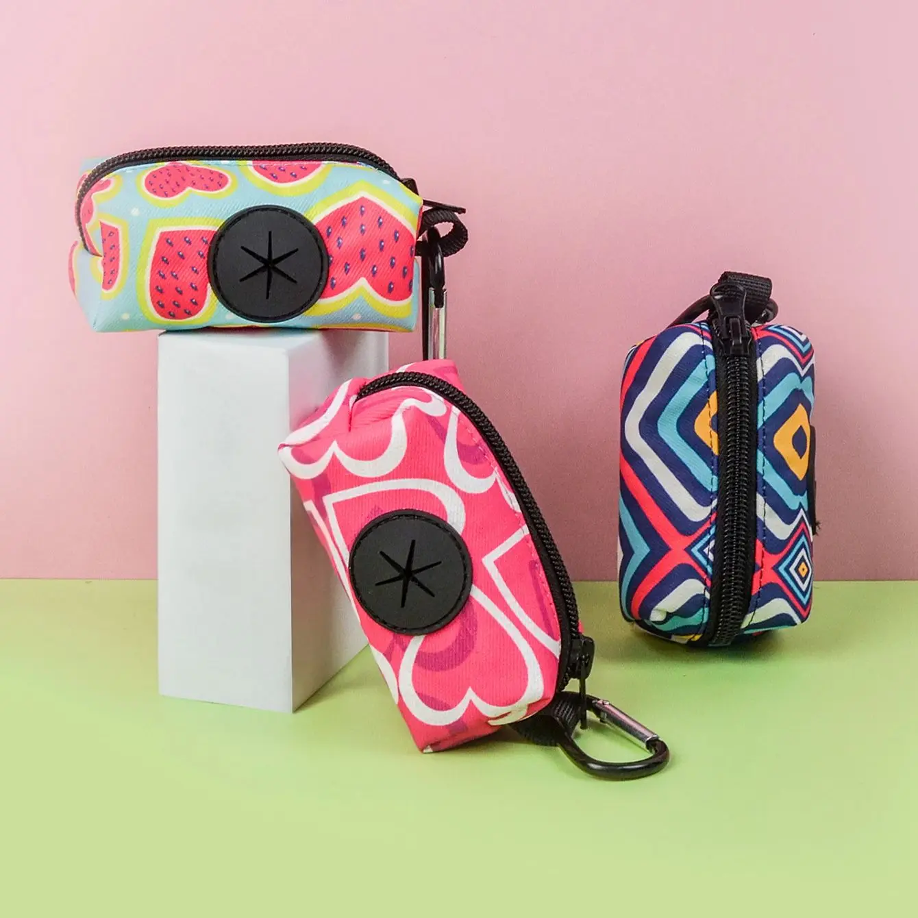 Cute Valentine’s Day Pet Poop Bag Holder – Clip-On Dispenser for Dog Leash (Bags Not Included) - Image 2