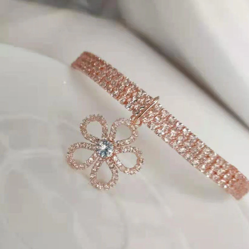 Daisy Crystal Pet Necklace – Sparkle & Grace - Image 2