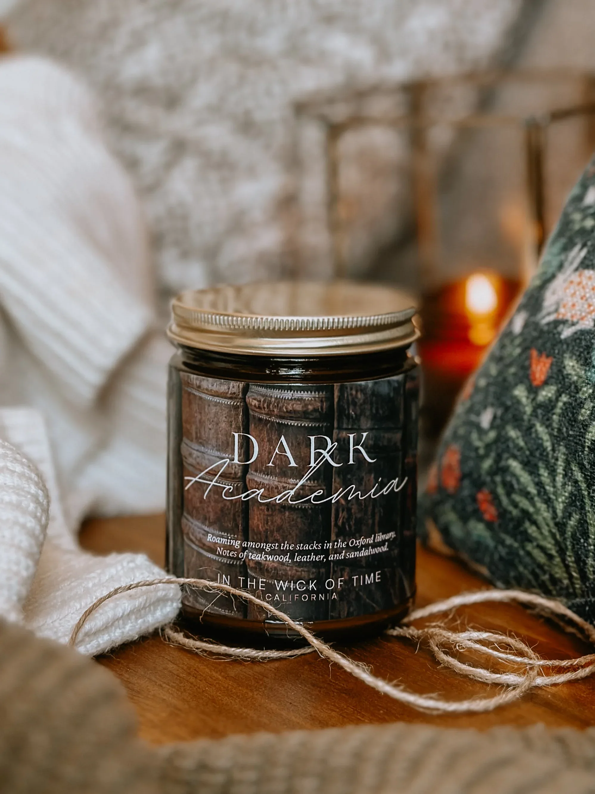 Dark Academia Candle - Image 3