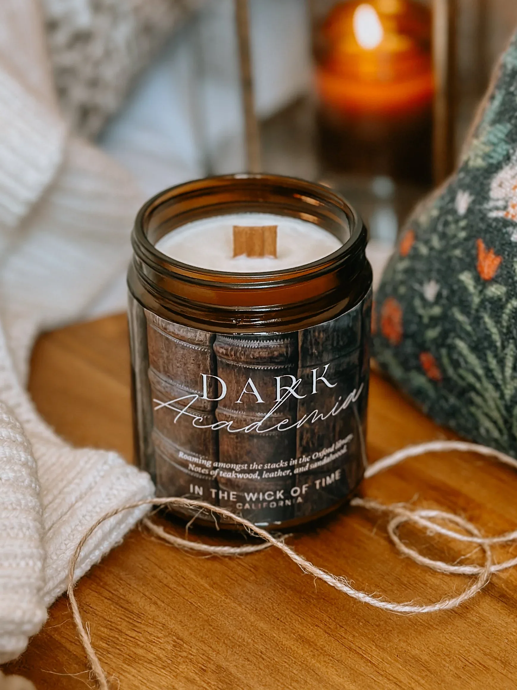 Dark Academia Candle - Image 4