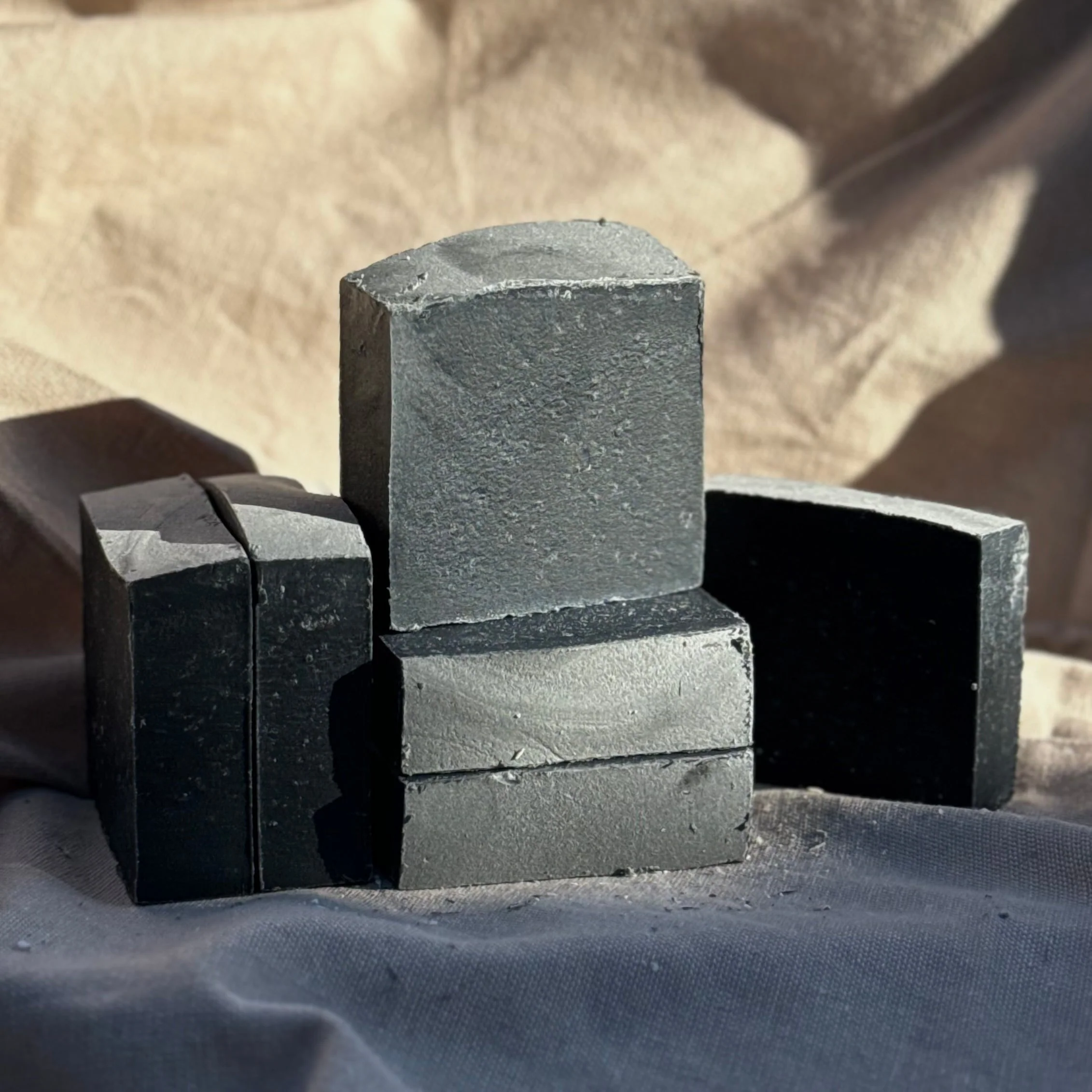 Detoxifying Charcoal Cleansing Bar - Image 4