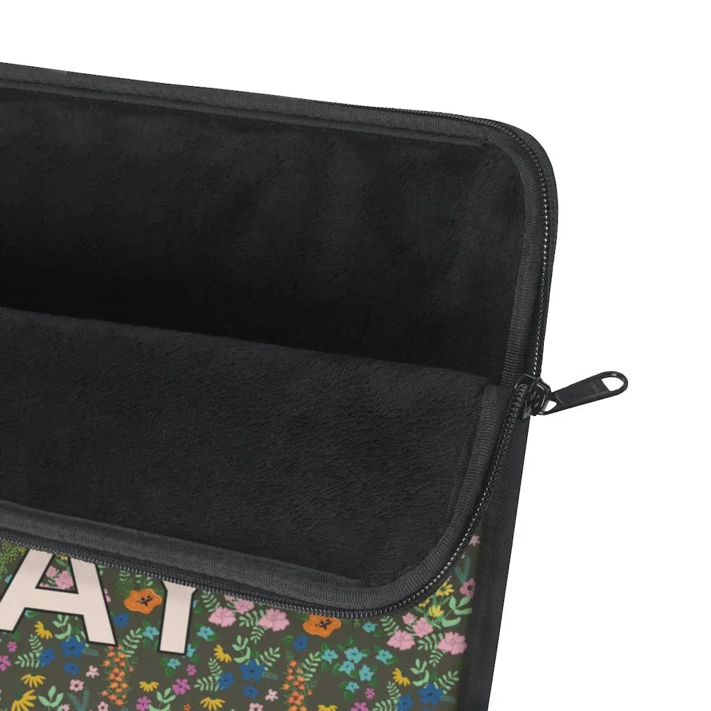 Edit All Day: Vintage Inspired Laptop Sleeve for Photographers - Image 3