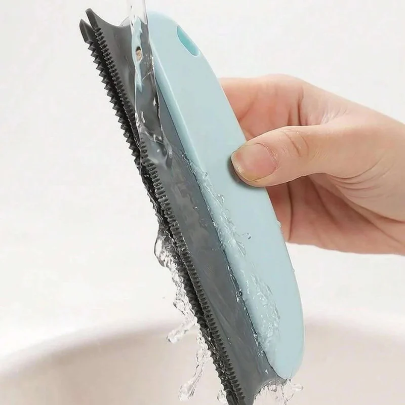Effortless Pet Hair Remover Brush for a Fur-Free Home - Image 3