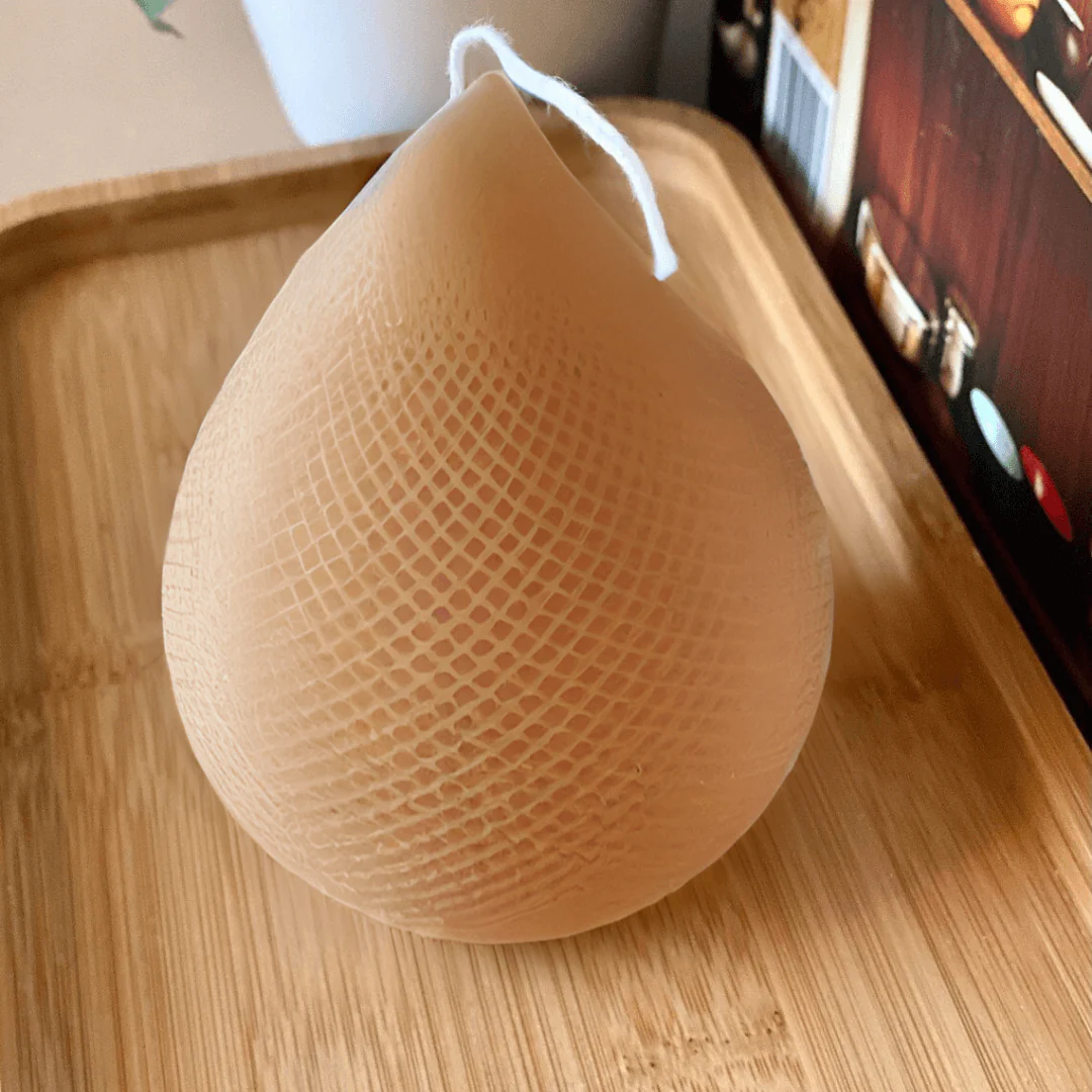 Elegant Teardrop Handmade Candle - Image 2