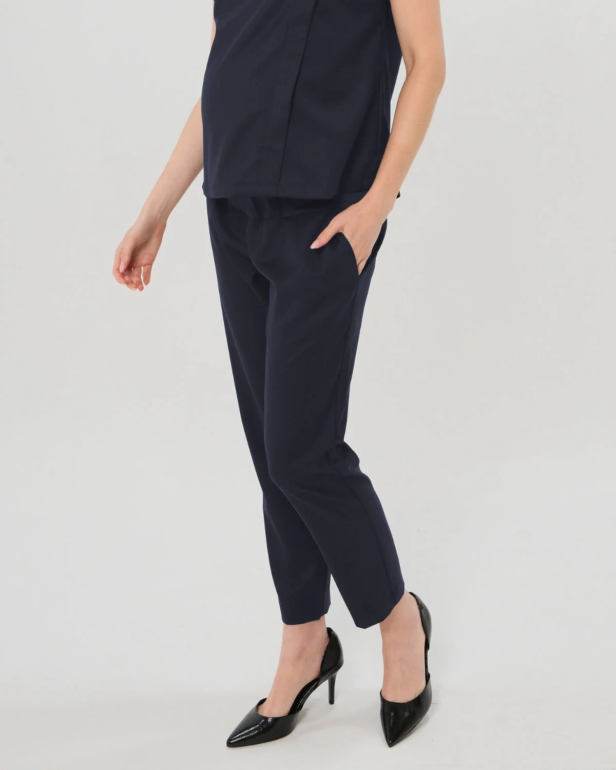 Elizabeth Under Belly Maternity Pants in All-Season Wool - Image 10