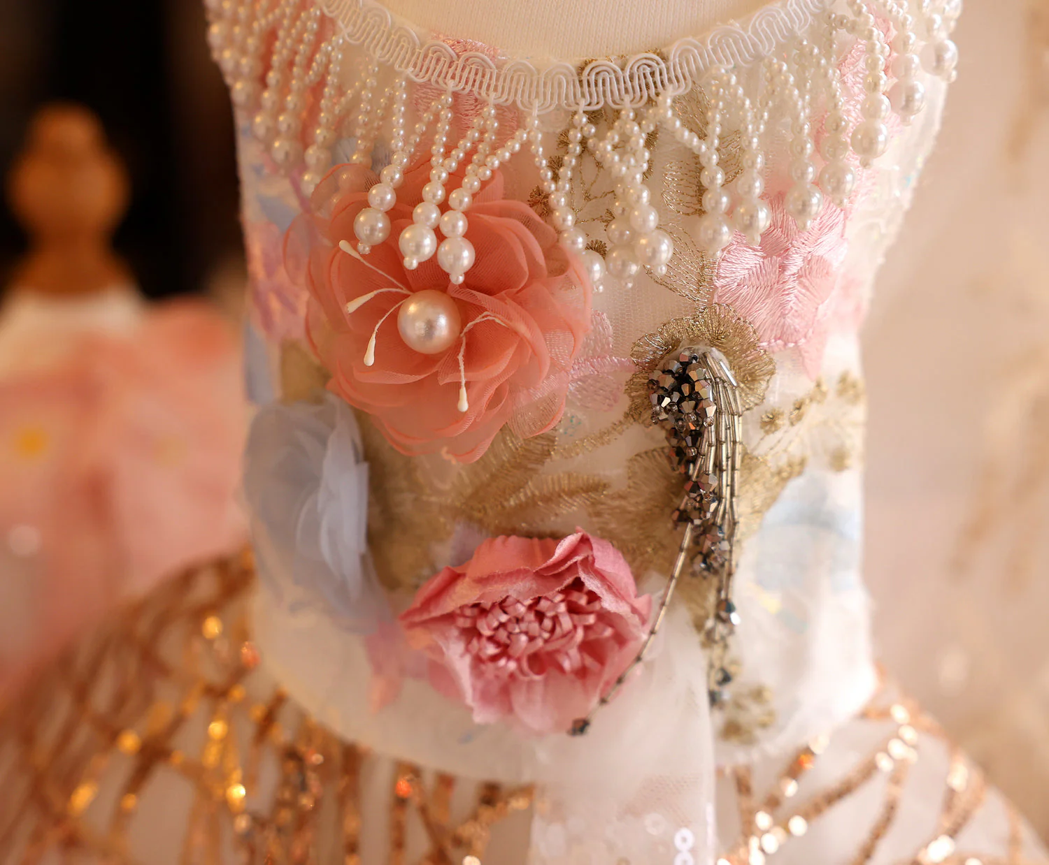 Exquisite Gold Silver Sequin Pet Gown Luxurious Dog Princess Dress - Image 3
