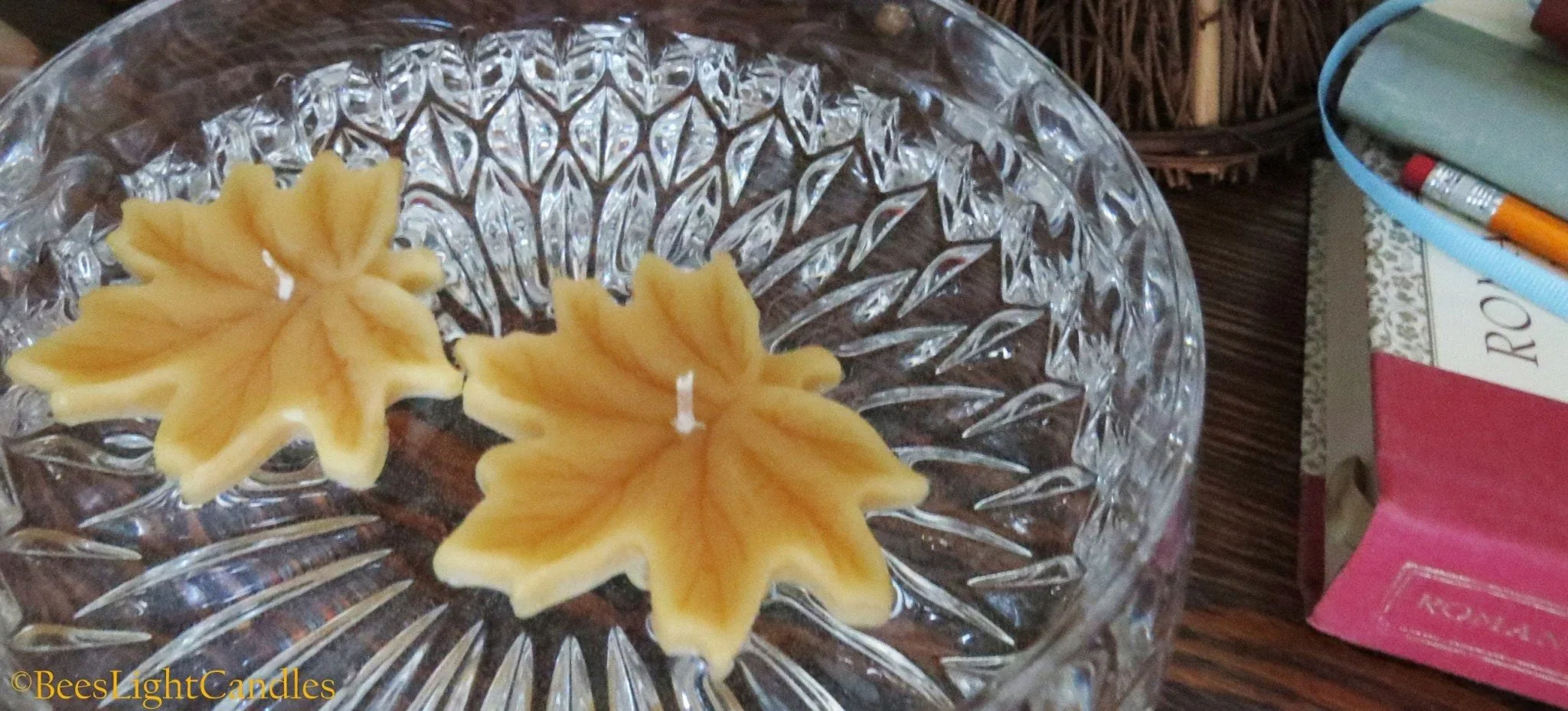 Floating Maple Leaf Beeswax Candle - Image 2