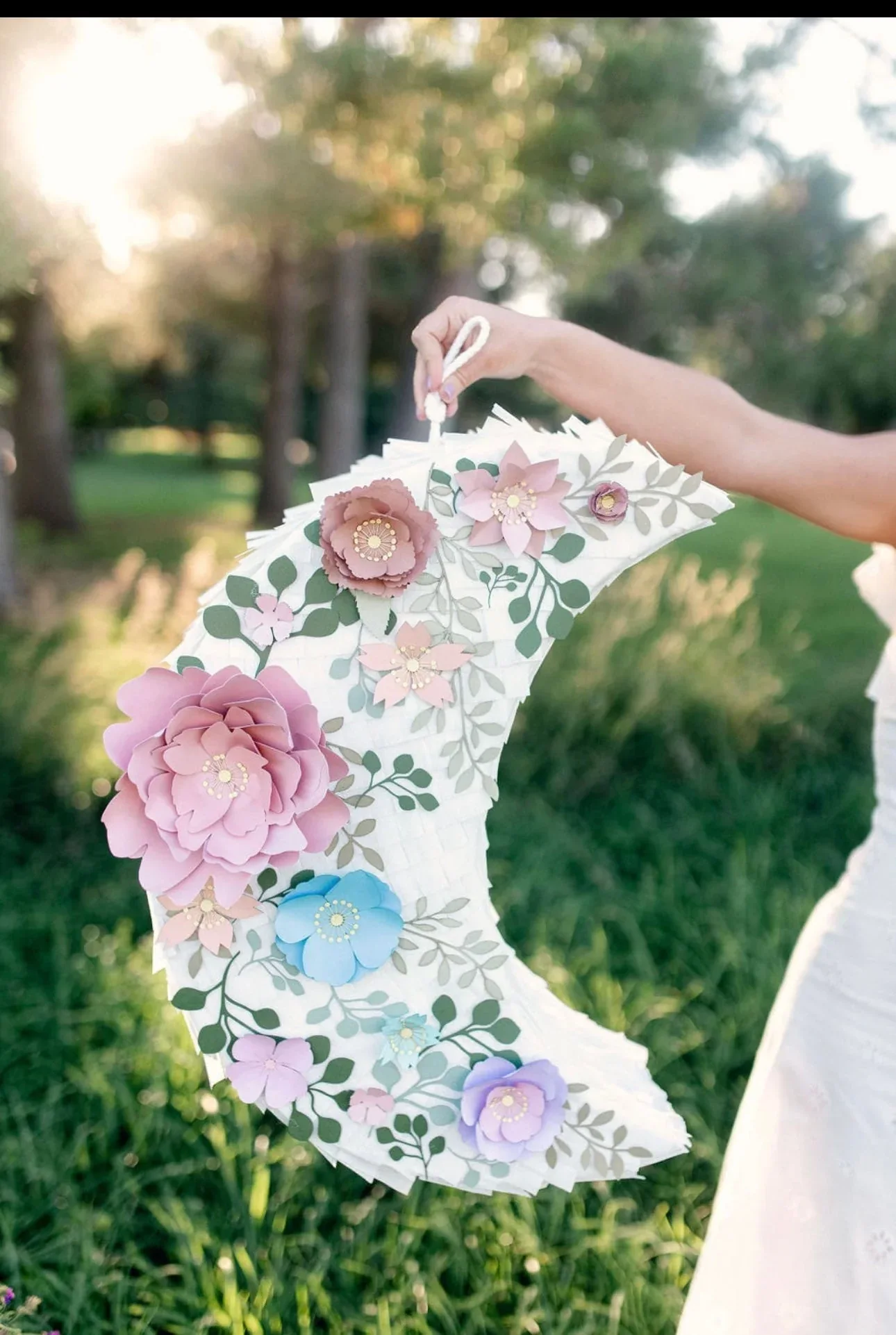 Floral Moon Piñata - Illuminate Your Celebration with Enchanting Elegance! - Image 2
