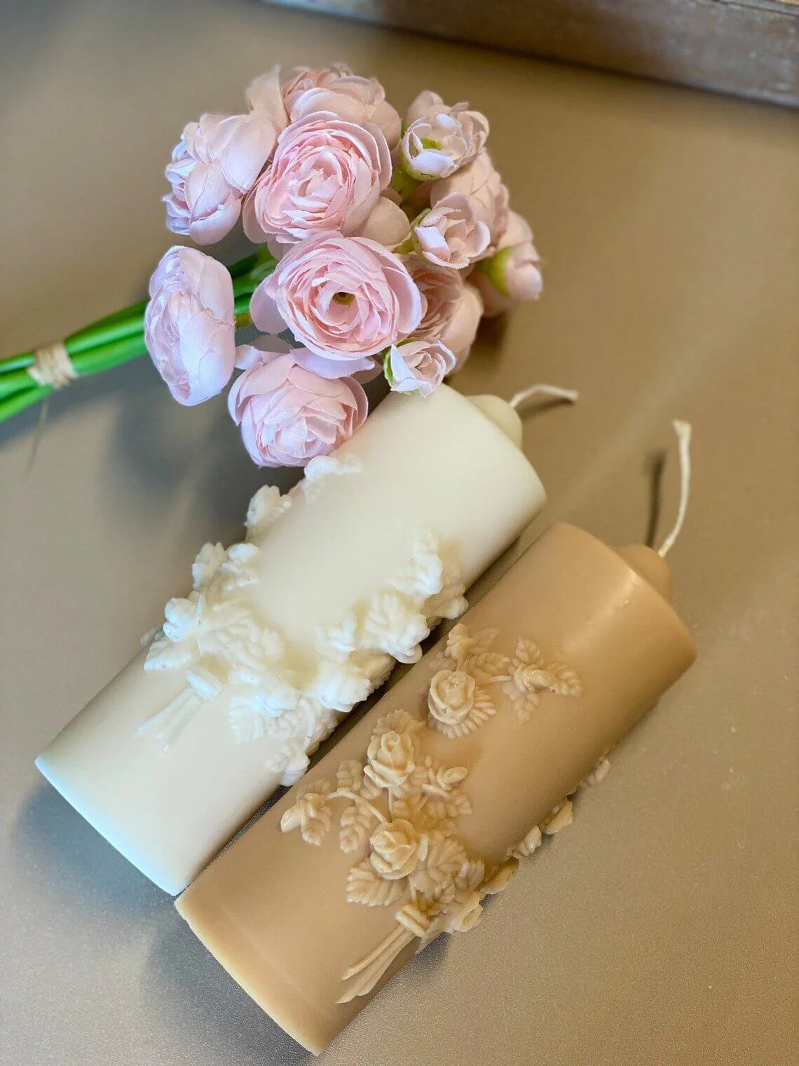 Floral Pillar Scented Candle - Eco-Friendly Soy Wax Aroma - Image 3