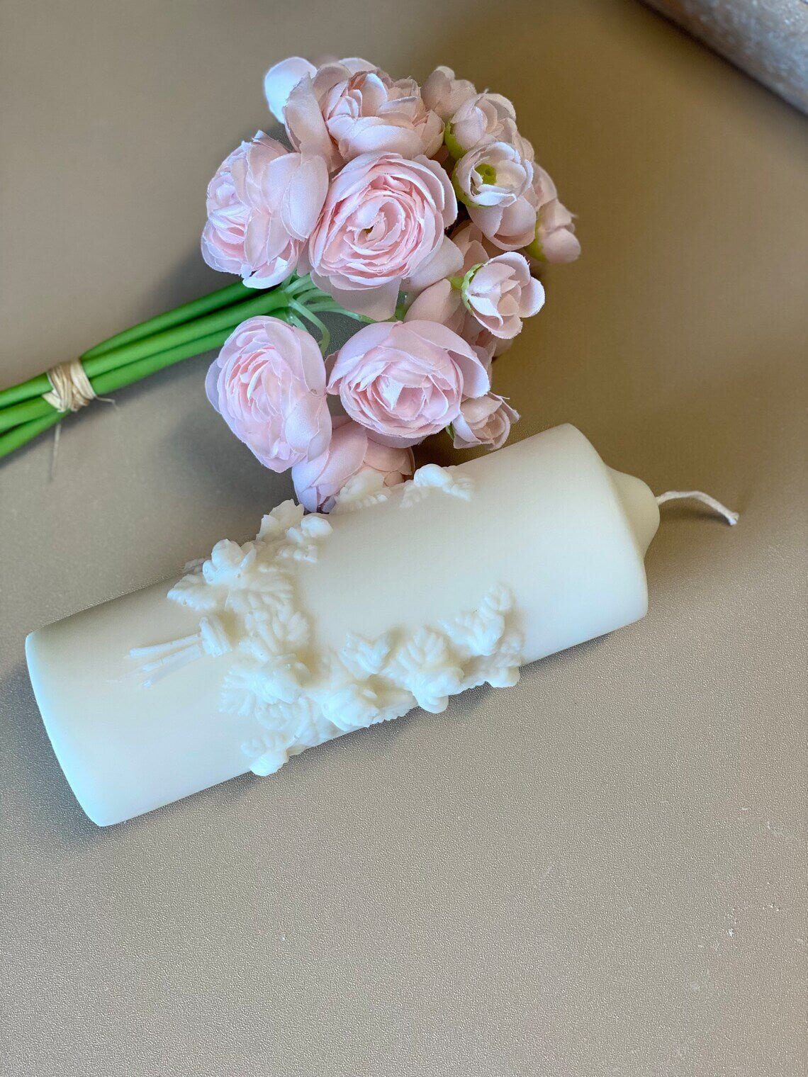 Floral Pillar Scented Candle - Eco-Friendly Soy Wax Aroma - Image 4