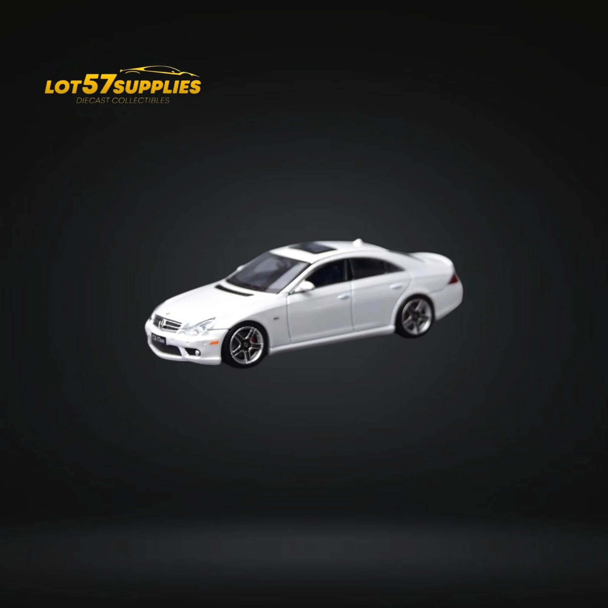 Focal Horizon CLS 63 AMG Mk1 C219 Pearl White 1:64 - Image 3