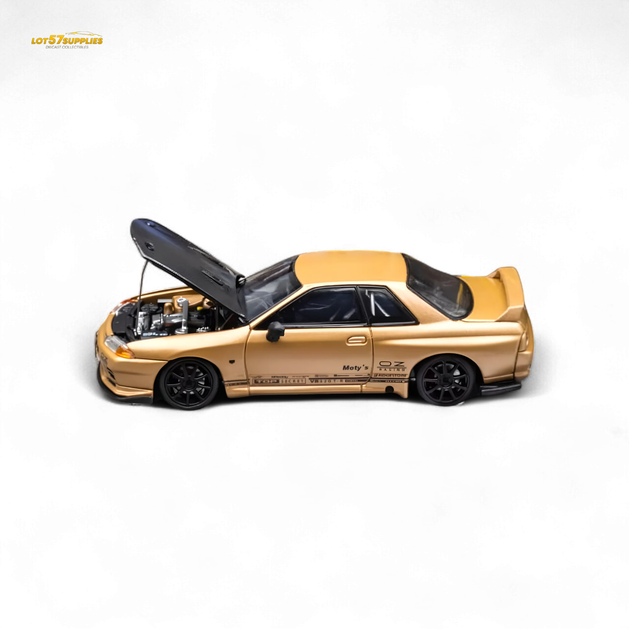 Focal Horizon Nissan Skyline GT-R R32 Top Secret Gold 1:64 - Image 2