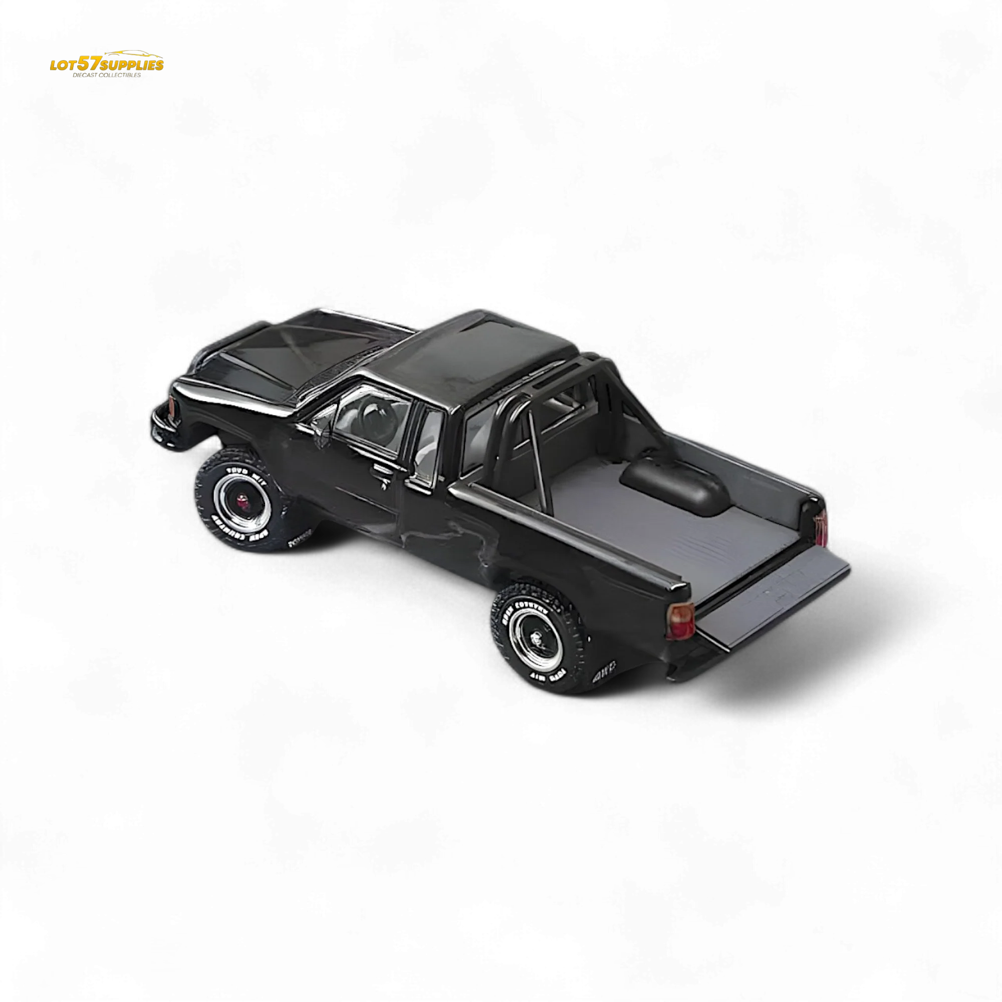 GCD Toyota Hilux SR5 Black 1:64 - Image 2
