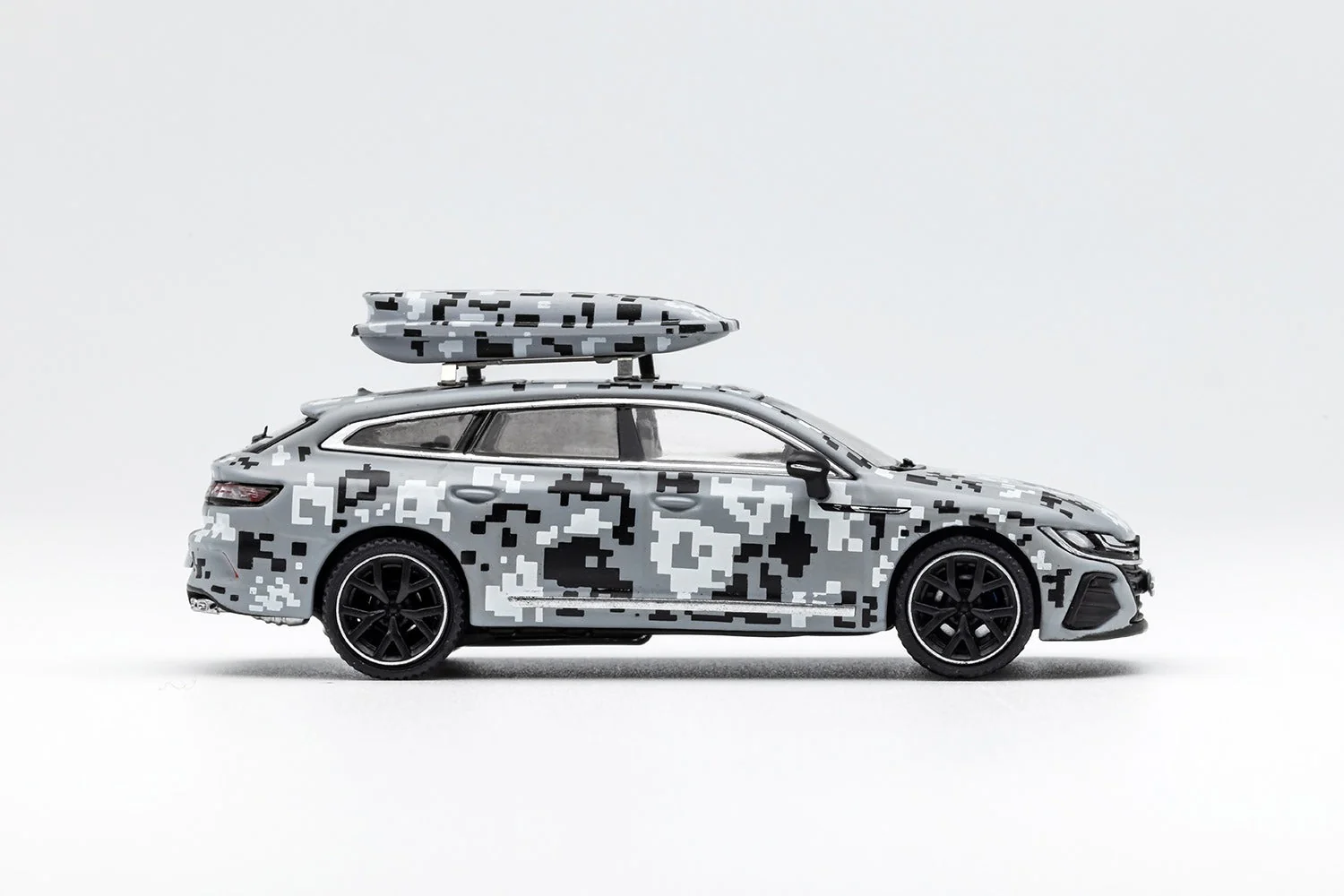 GCD Volkswagen Arteon R Grey Urban Camouflage 1:64 - Image 3