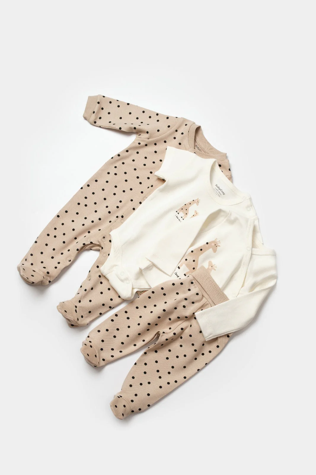 Giraffe Newborn 10 Pcs Organic Set - Image 4