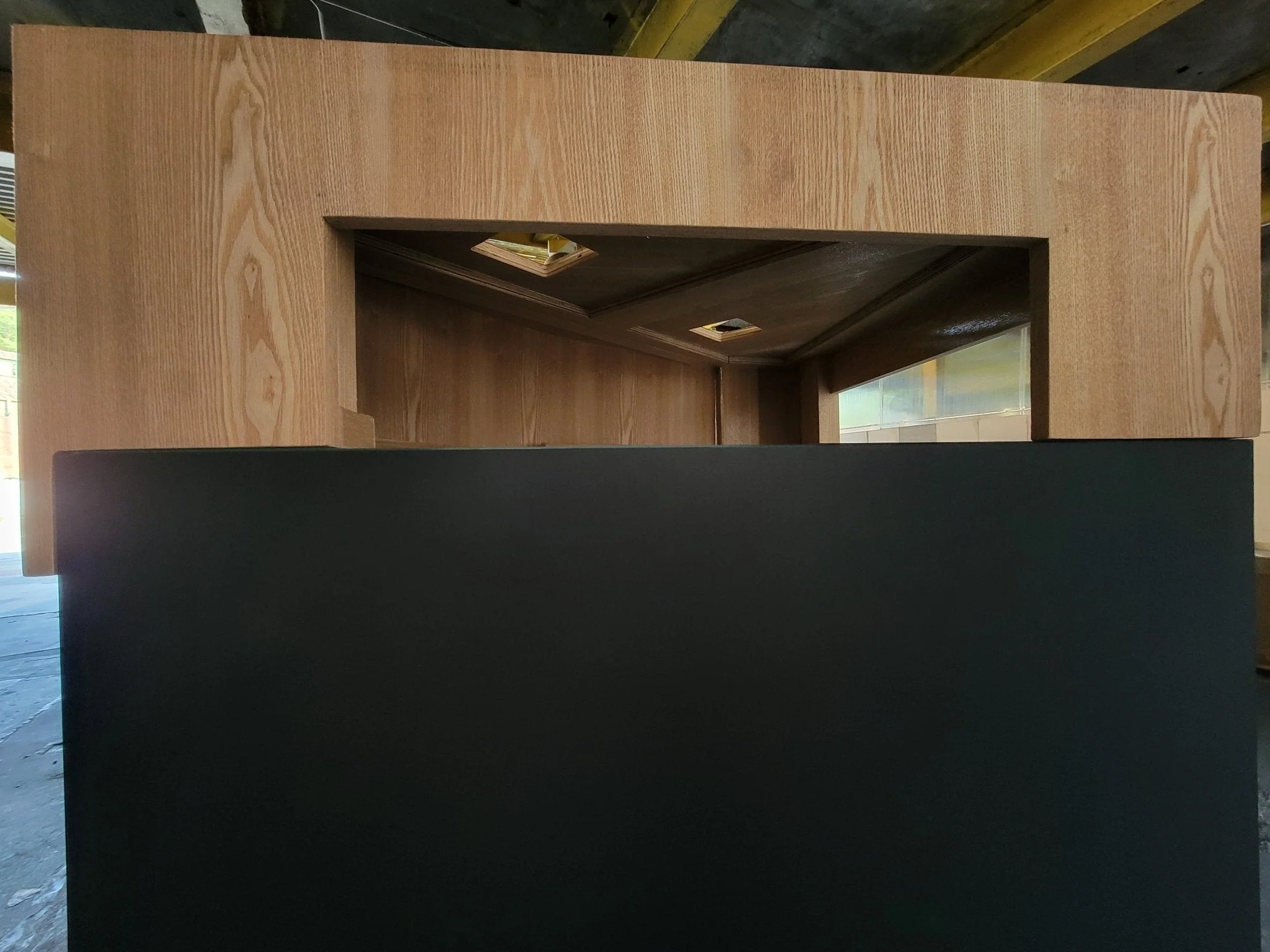 Glass Corner - Image 24