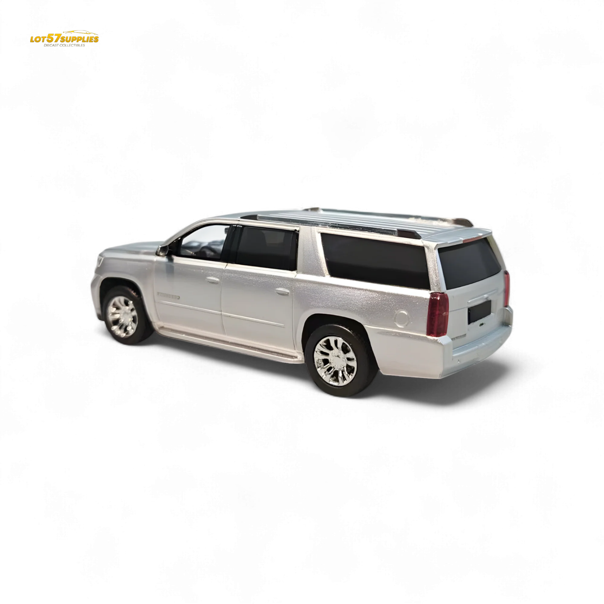GOC Chevrolet Suburban 2015 Silver 1:64 - Image 4
