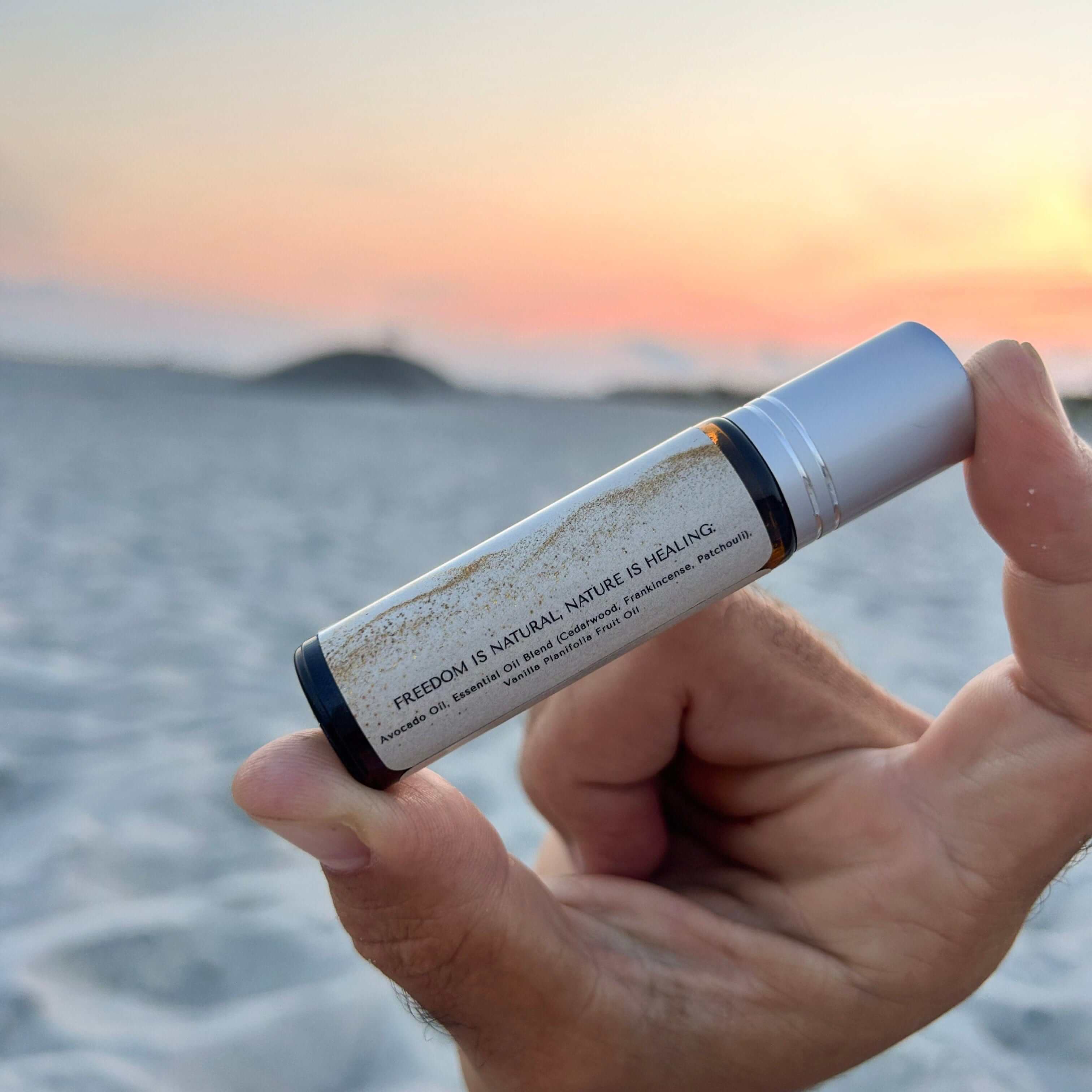 Golden Smoke Essence Roll-On Oil - Image 6