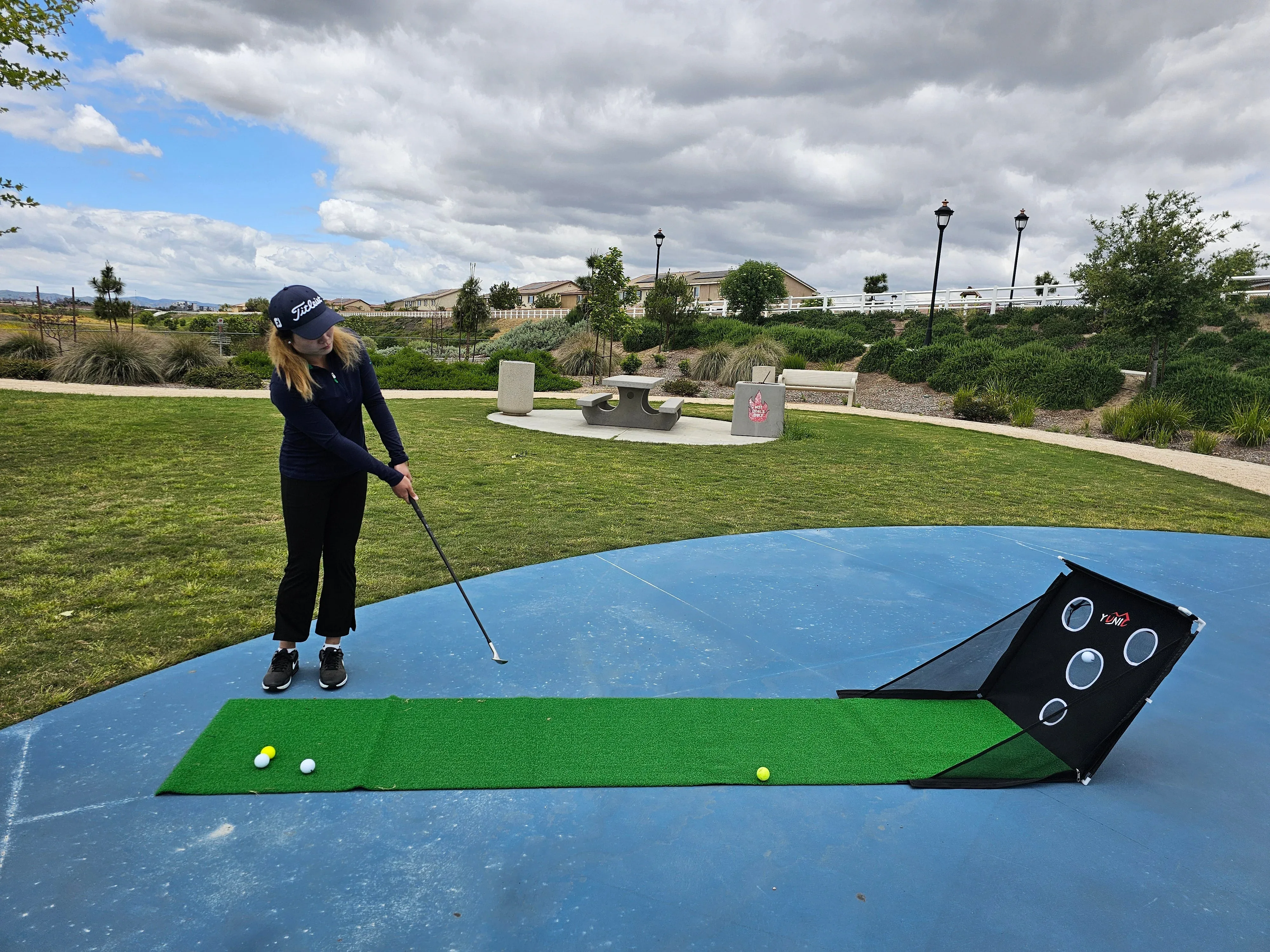 Golf Practice Chipping Net - Image 6