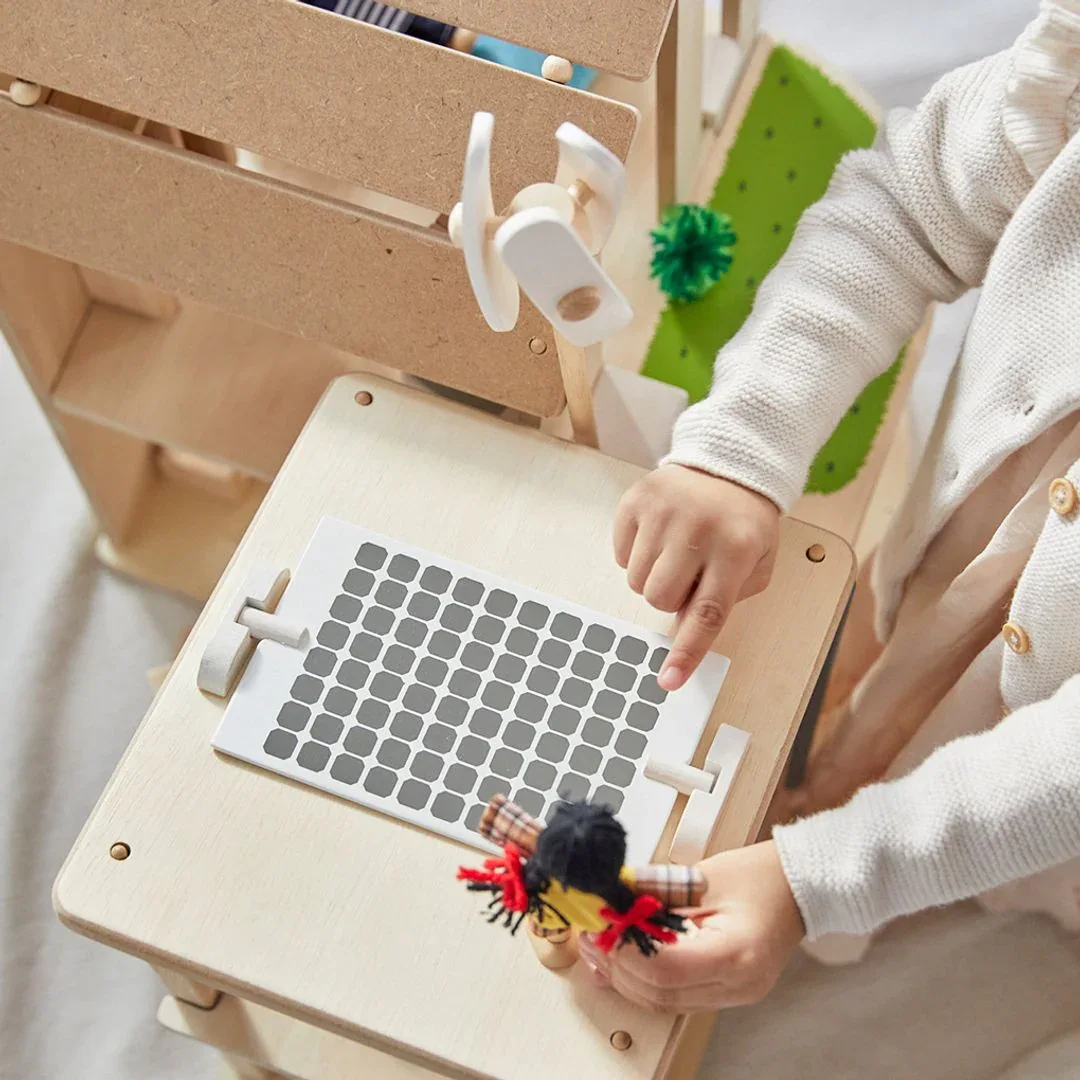 Green Dollhouse With Furniture - Image 8