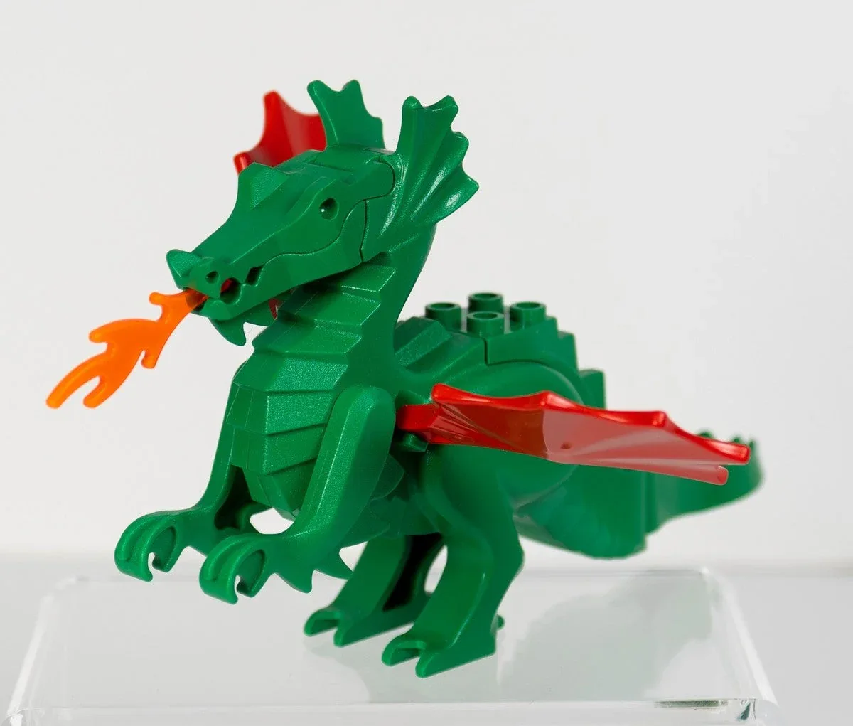GREEN MEDIEVAL DRAGONS - Image 2