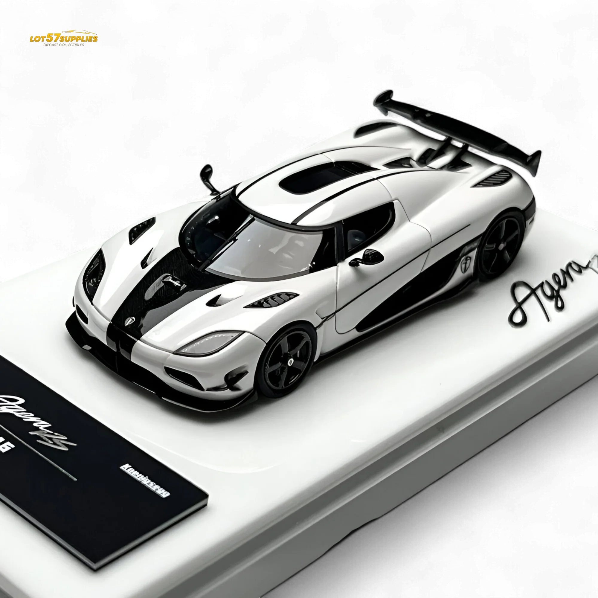 Guo Ji Agera RS Panda 1:64 - Image 2