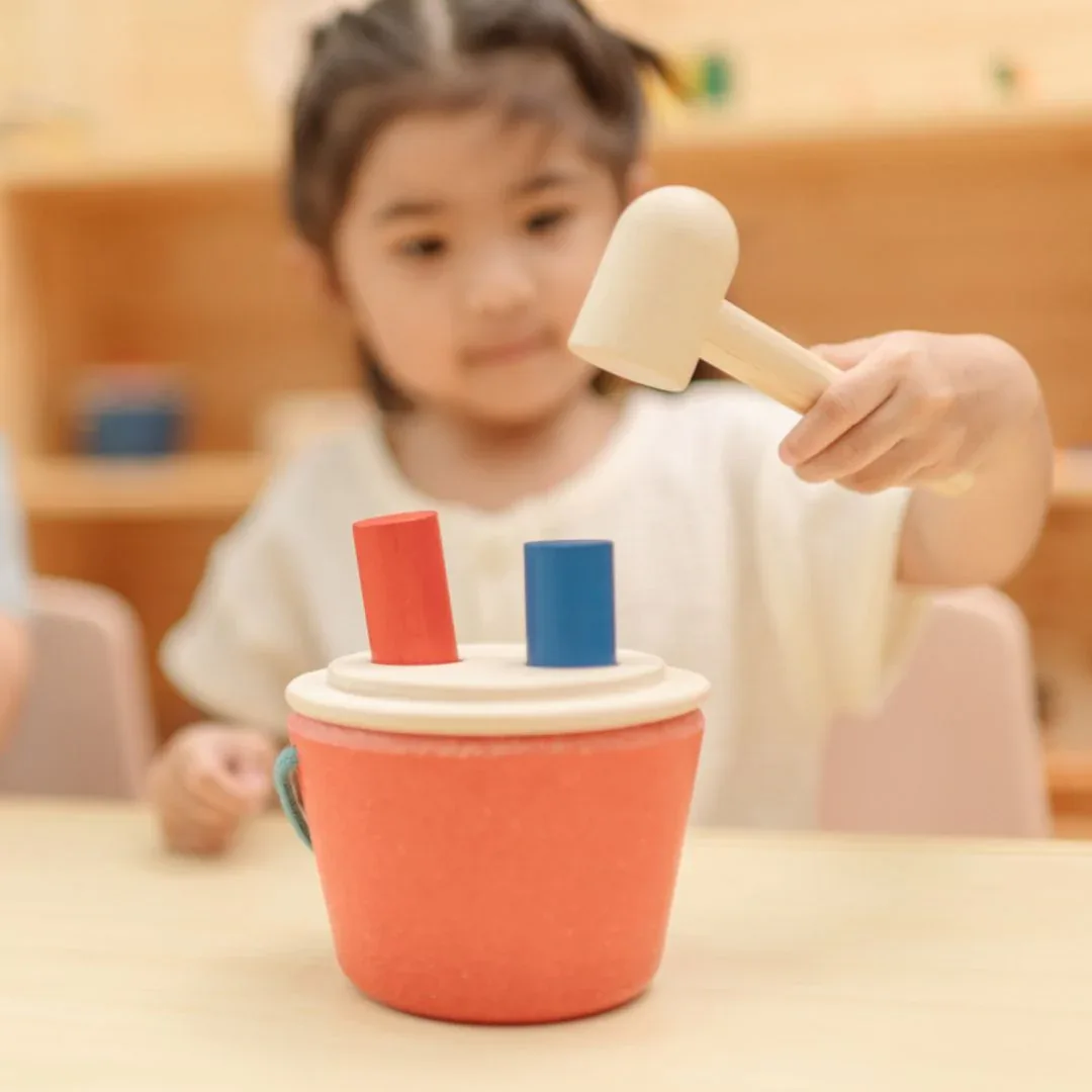 Hammering Peg Bucket - Image 3