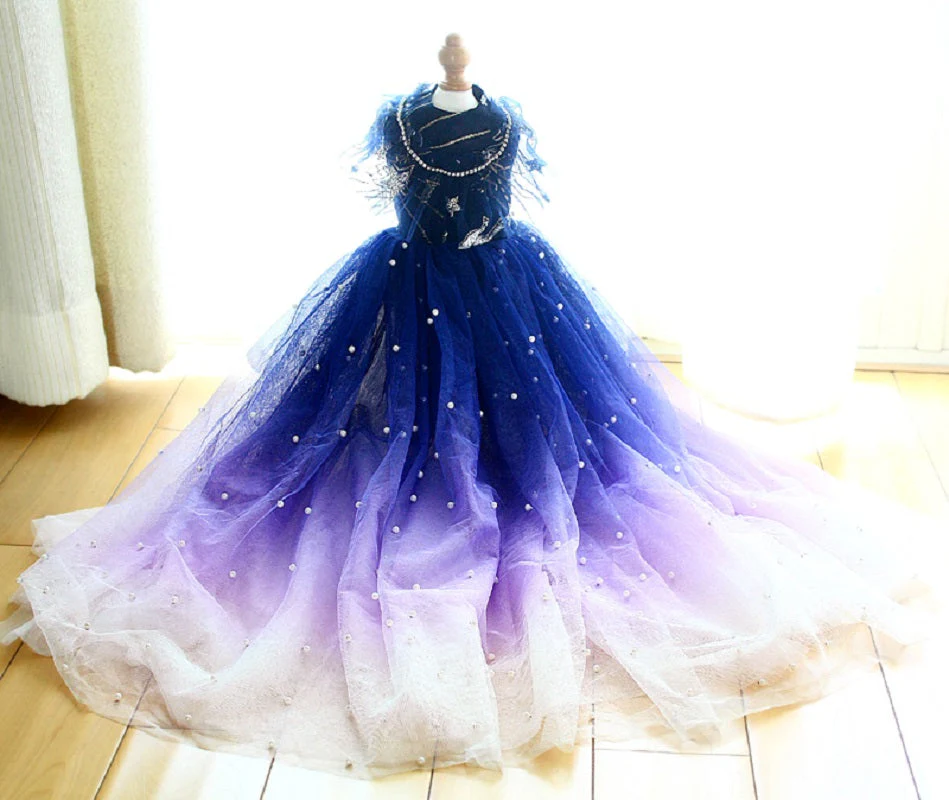 Handmade Elegant Gradient Pearl Dog Gown Luxurious Pet Princess Dress Tulle Trailing Dress - Image 3