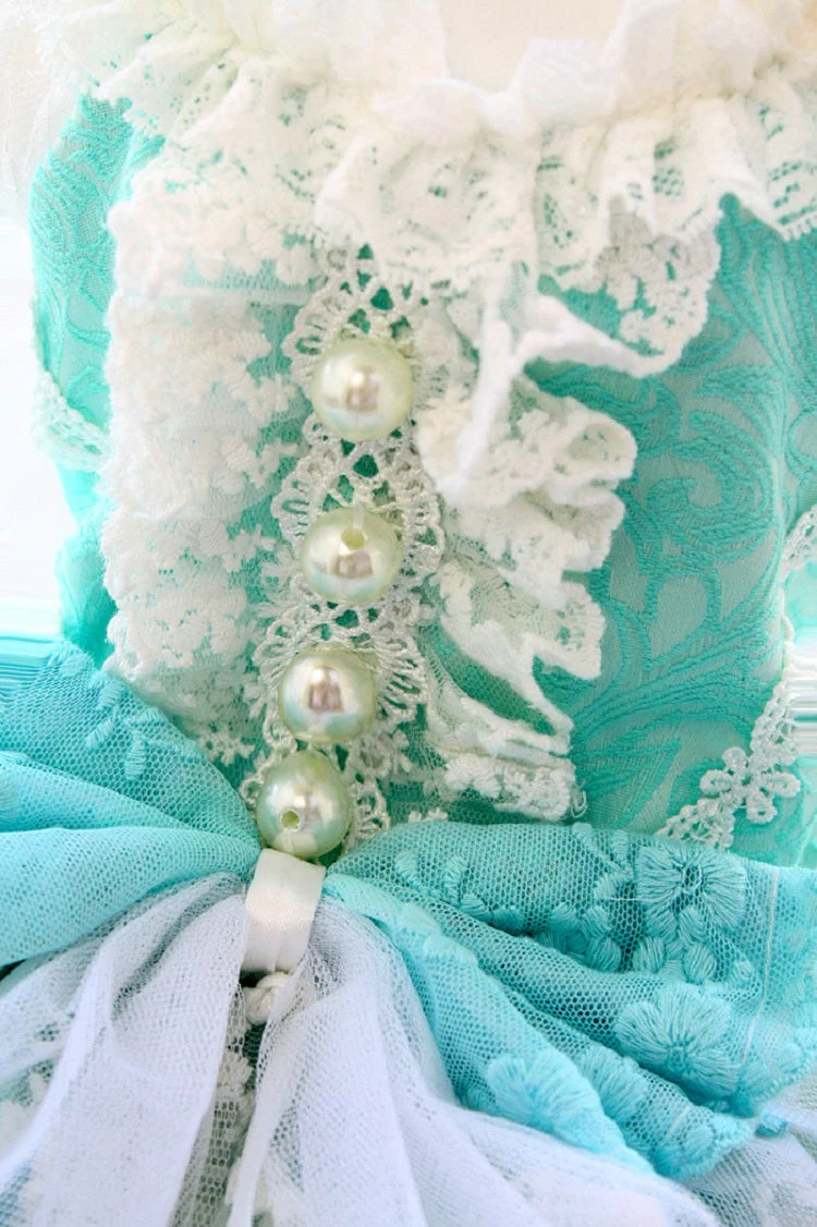 Handmade Luxury Dog Trailing Dress Pet Clinoline Weddings Gown - Image 7