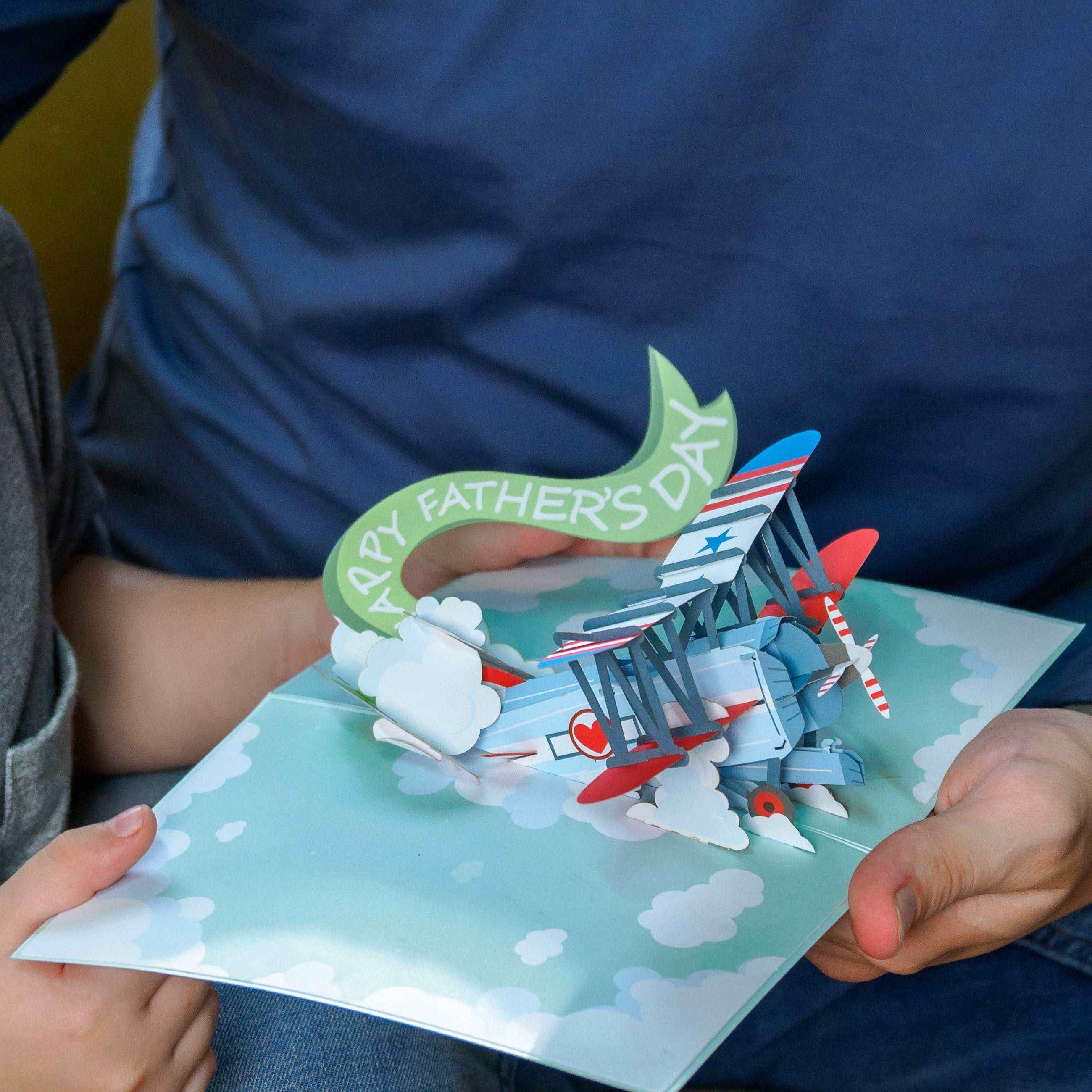 Happy Fathers Day Plane Pop Up Card - Image 4