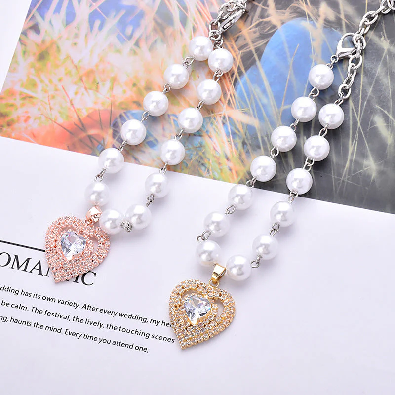 Heart Charm Pearl Pet Necklace – Elegant & Romantic - Image 4
