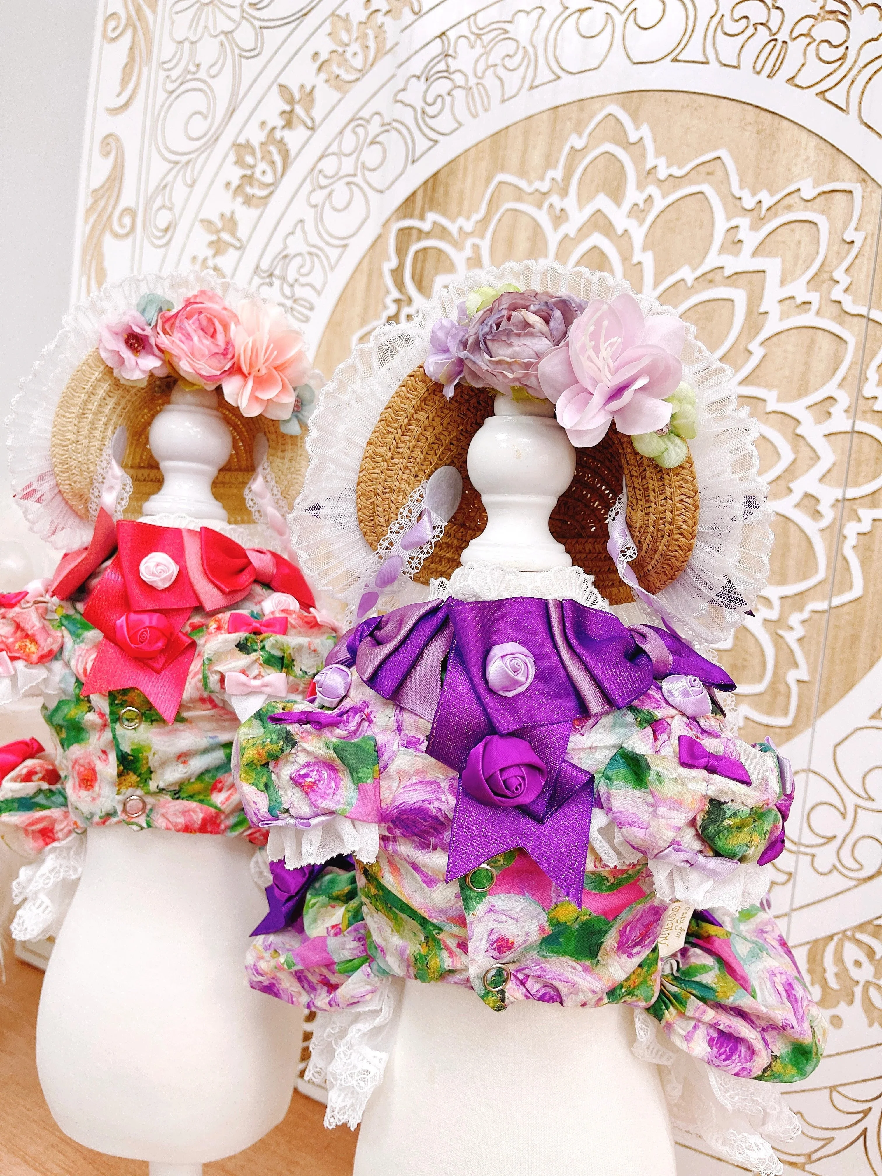 High quality handmade dog dresses Queen Victoria - Image 2