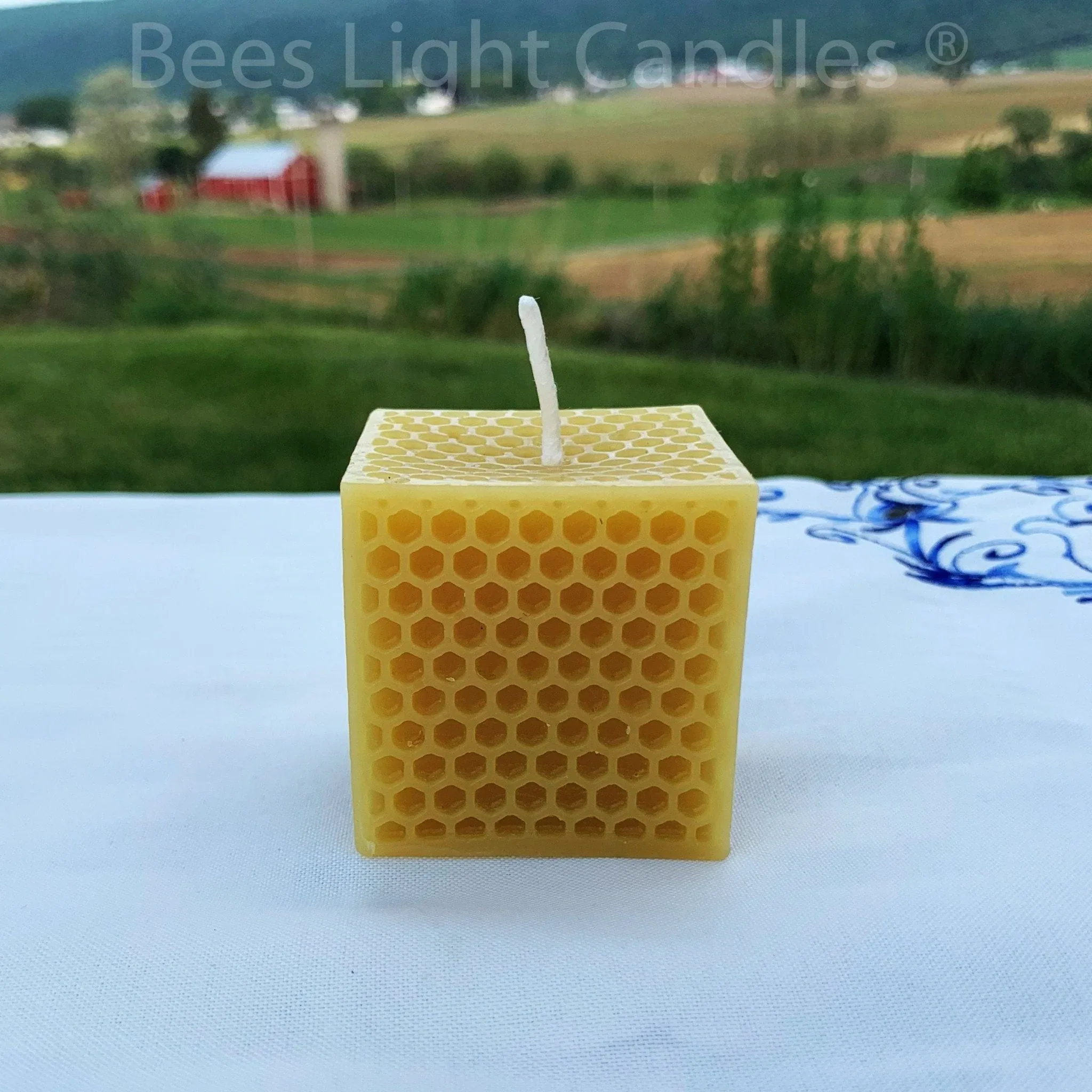 Honeycomb Beeswax Candle Set - Image 3