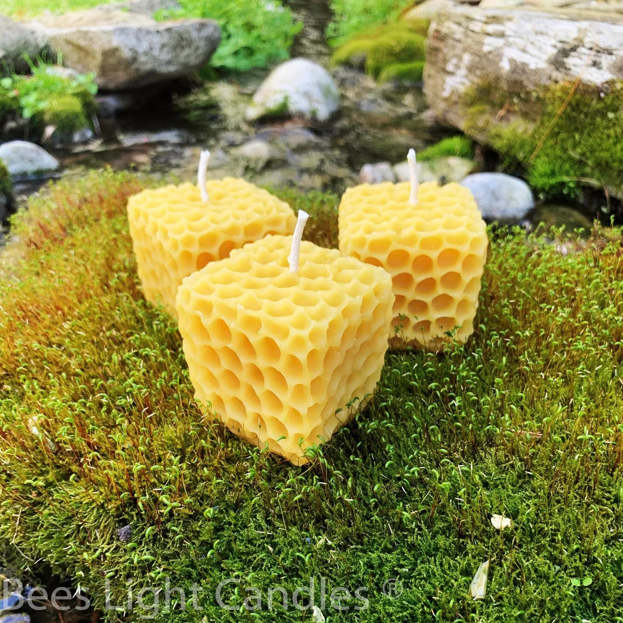 Honeycomb Cube Beeswax Candle - Image 3