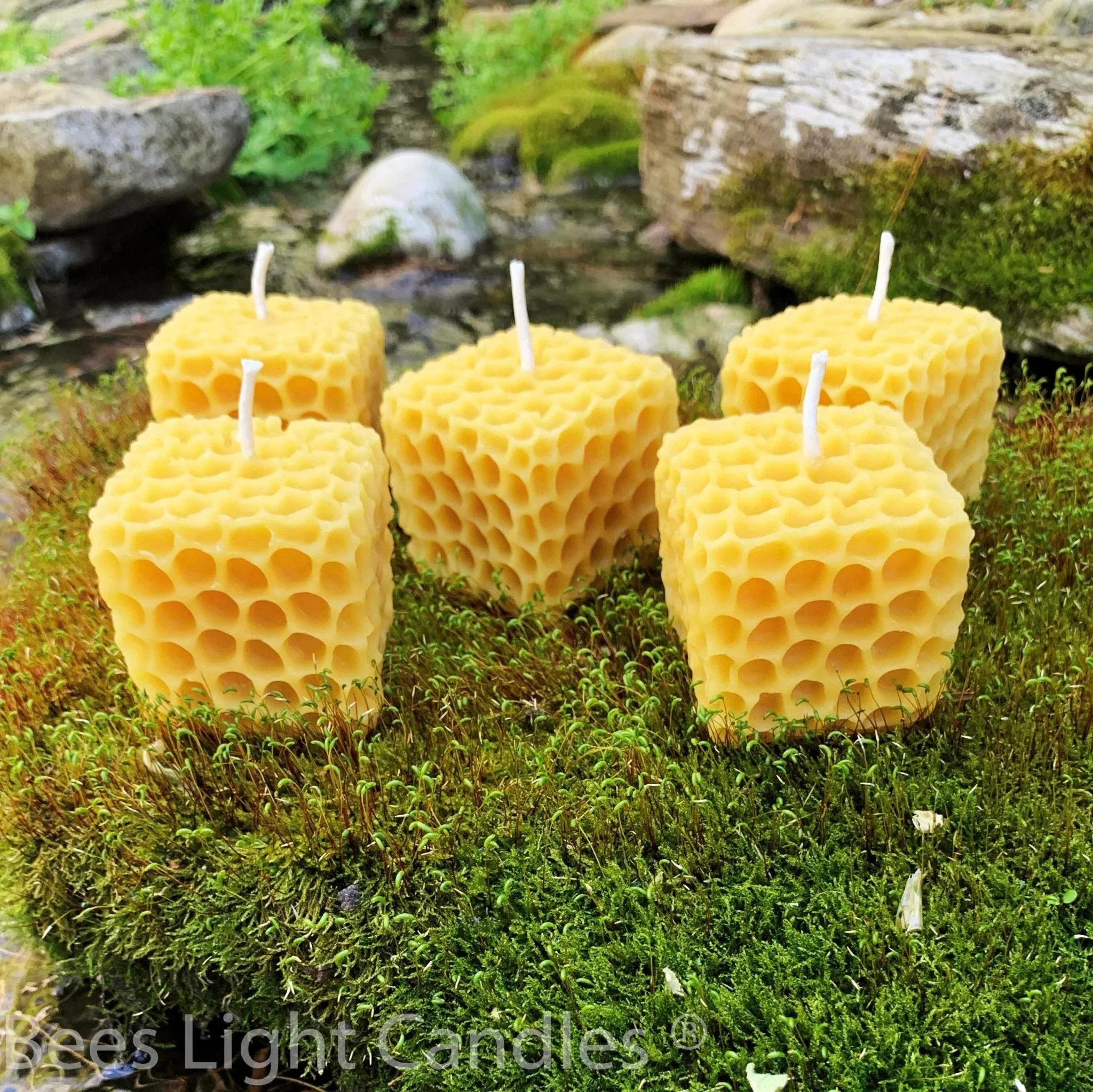 Honeycomb Cube Beeswax Candle - Image 5