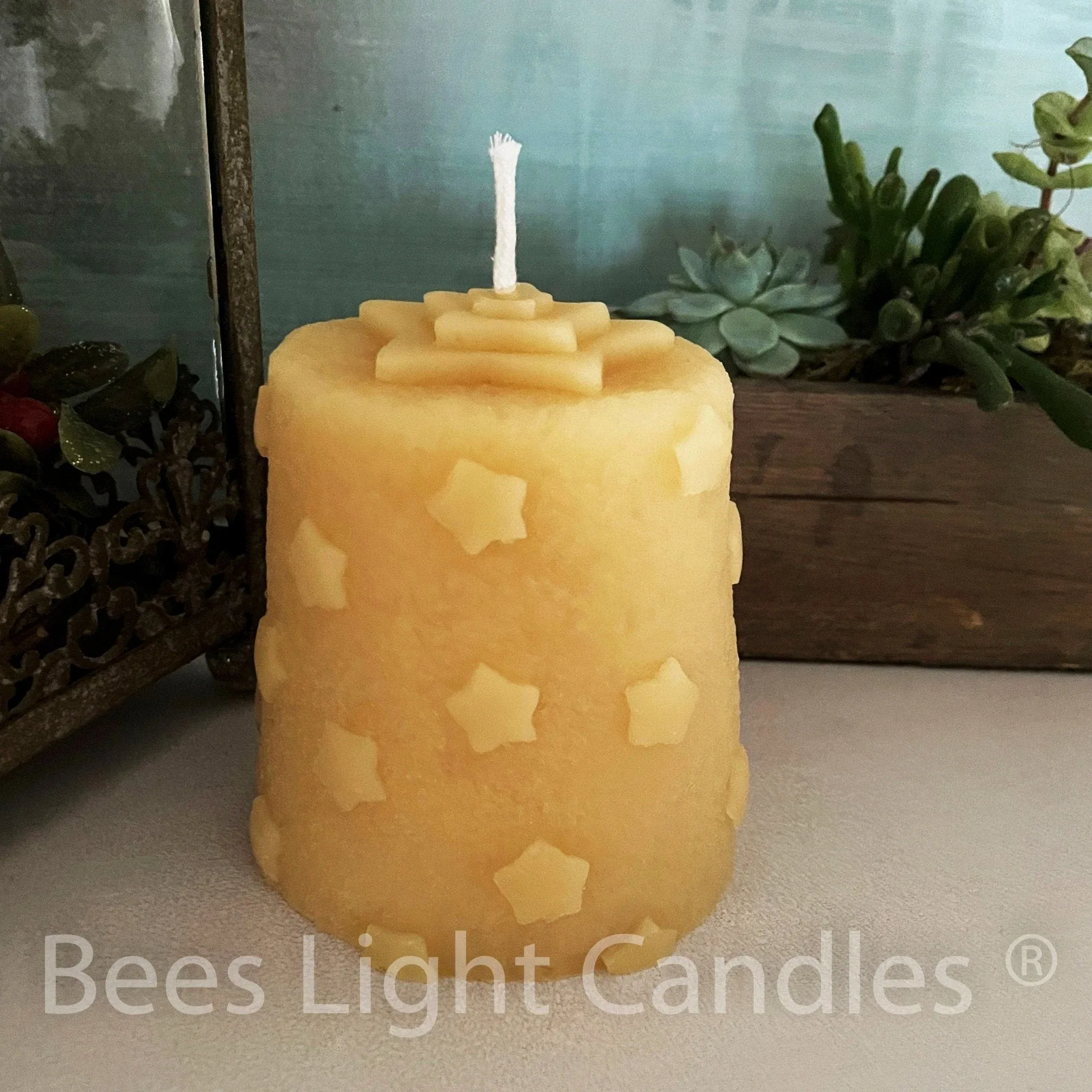 Hope Crow Beeswax Candle - Image 2
