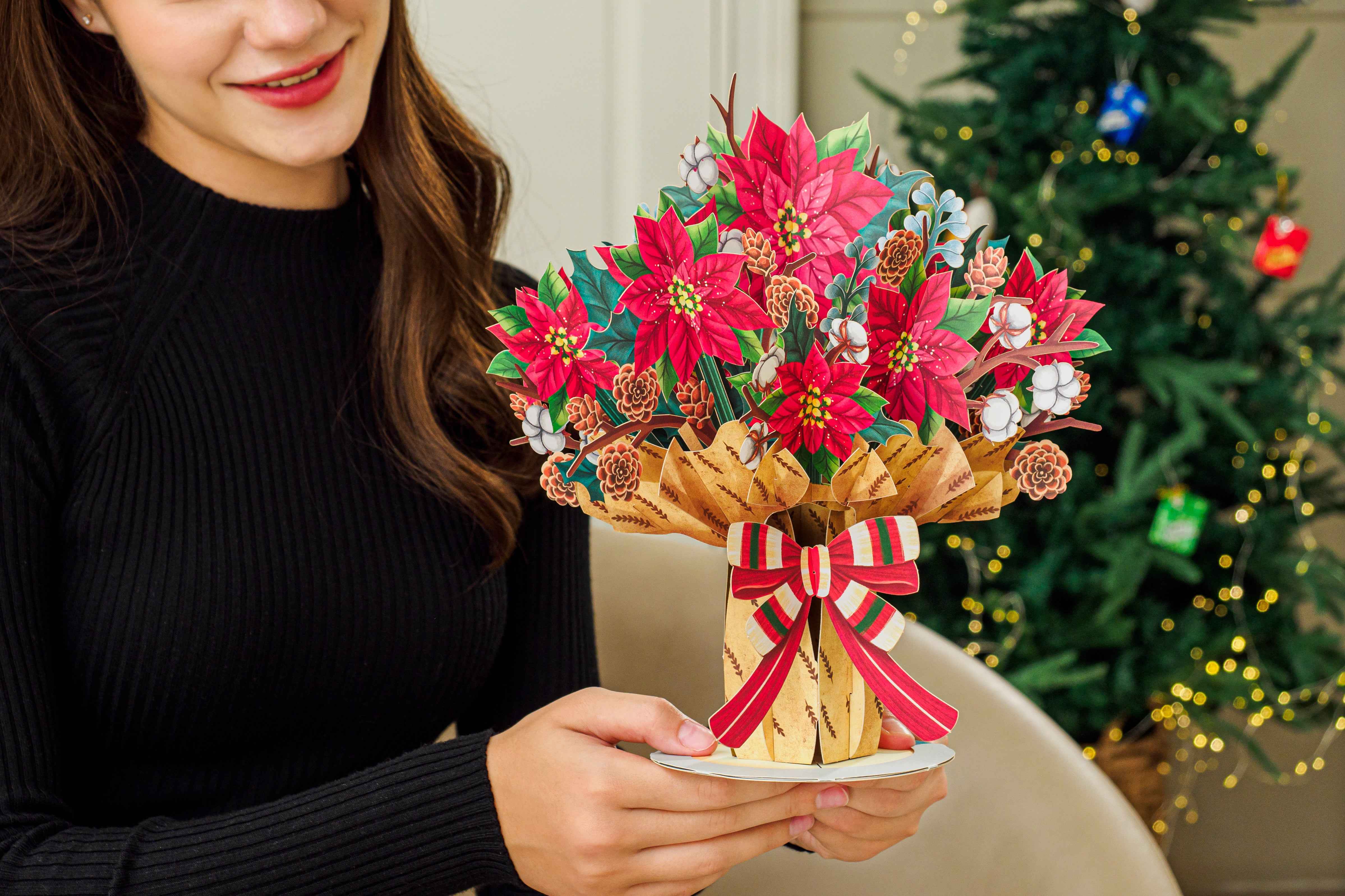 HugePop Christmas Spirit Flower Bouquet Pop Up Card - Image 4