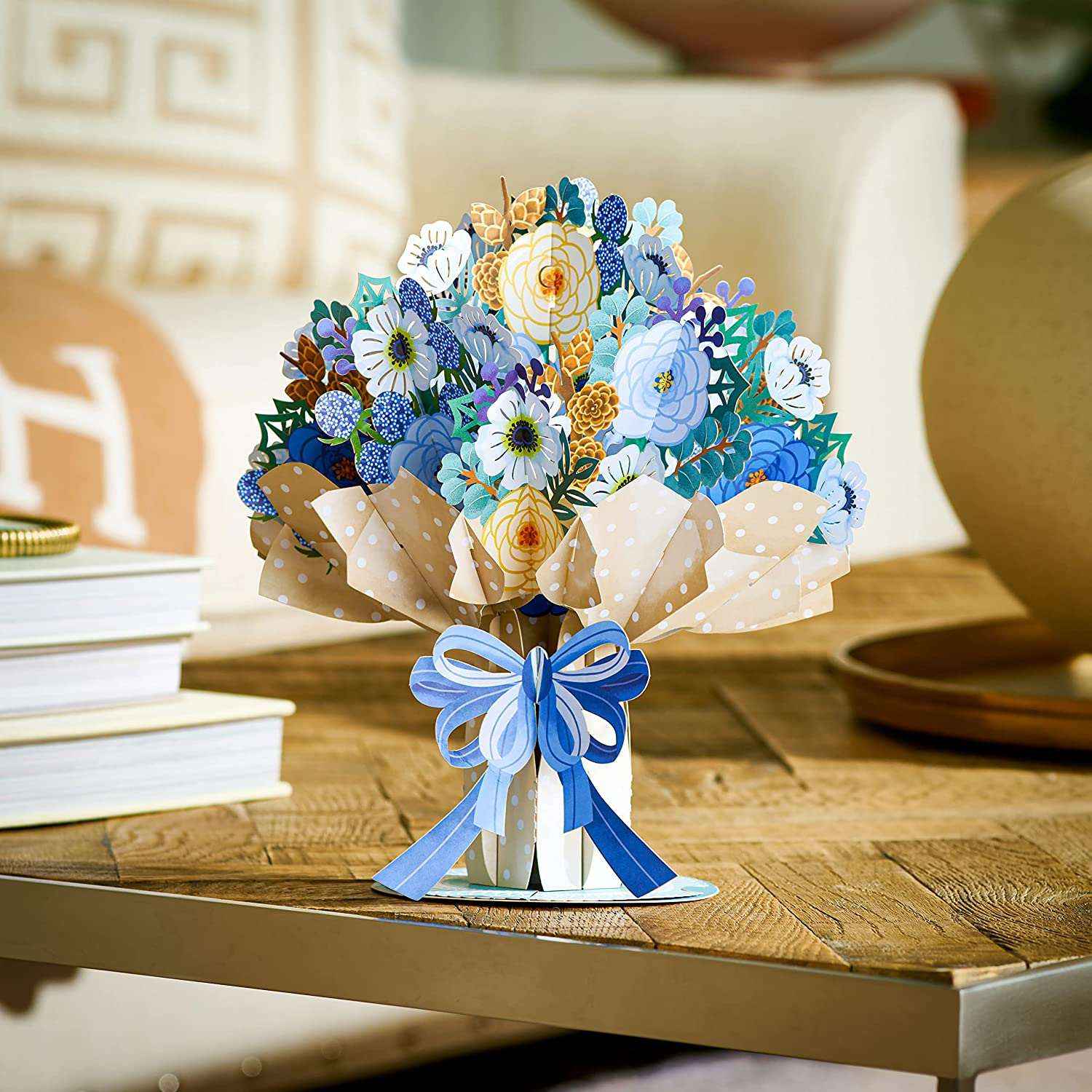 HugePop Magical Flower Bouquet Pop Up Card, With Detachable Flowers - Image 5
