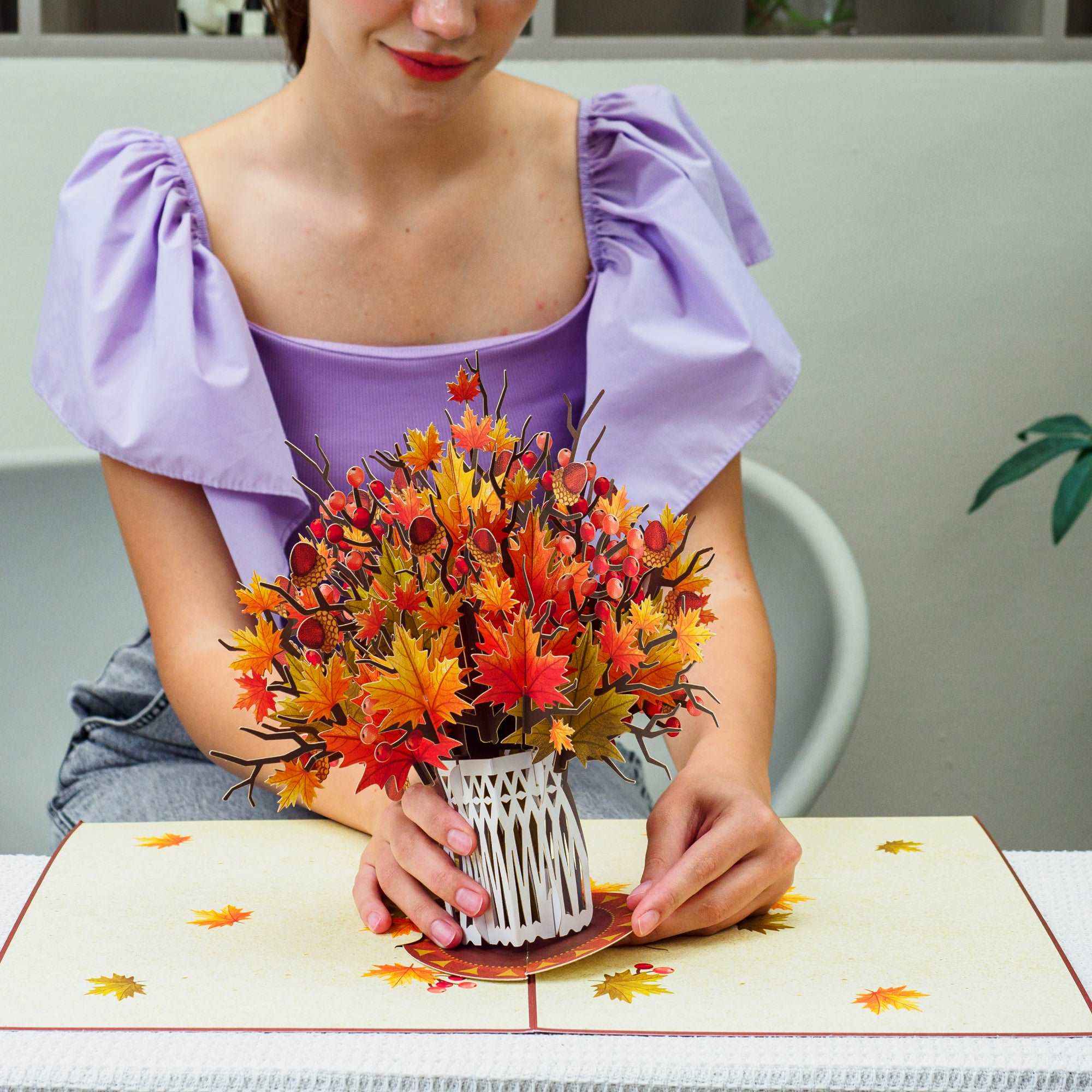 HugePop Pop Up Maple Leaf with Detachable Bouquet - Image 3