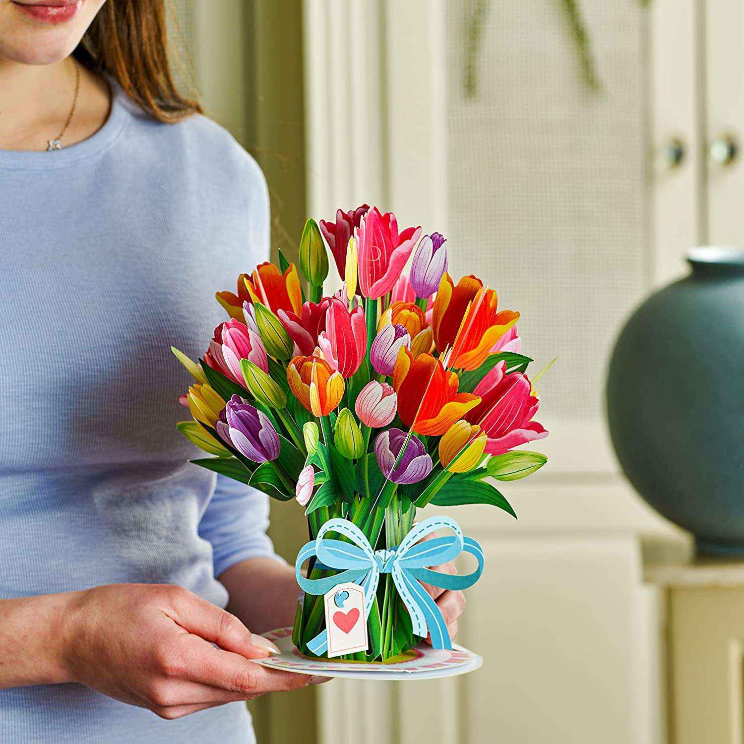 HugePop Tulip Flower Pop Up Card with Detachable Paper Flower Bouquet - Image 5