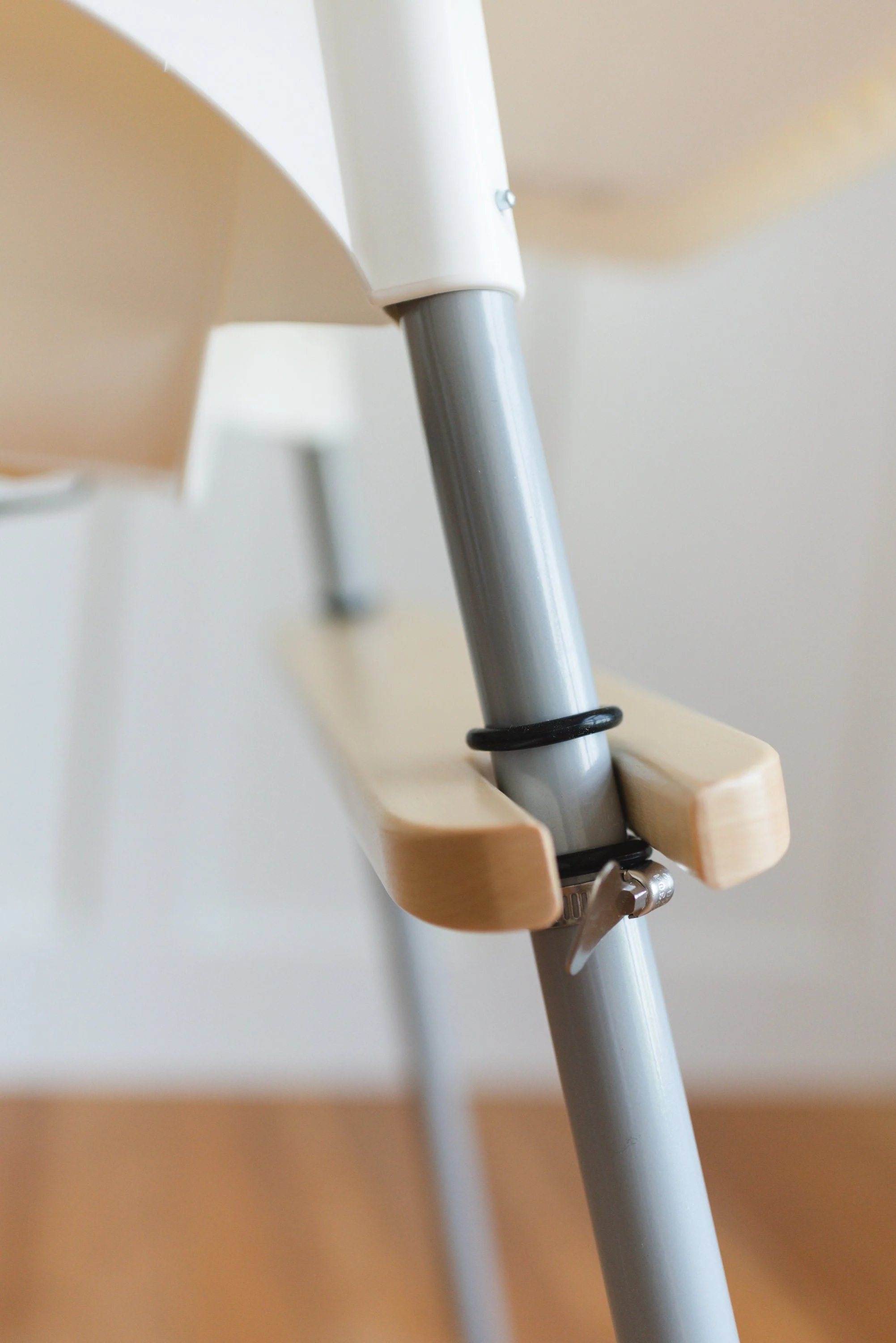 IKEA Antilop Foot Rest - Maple - Image 5