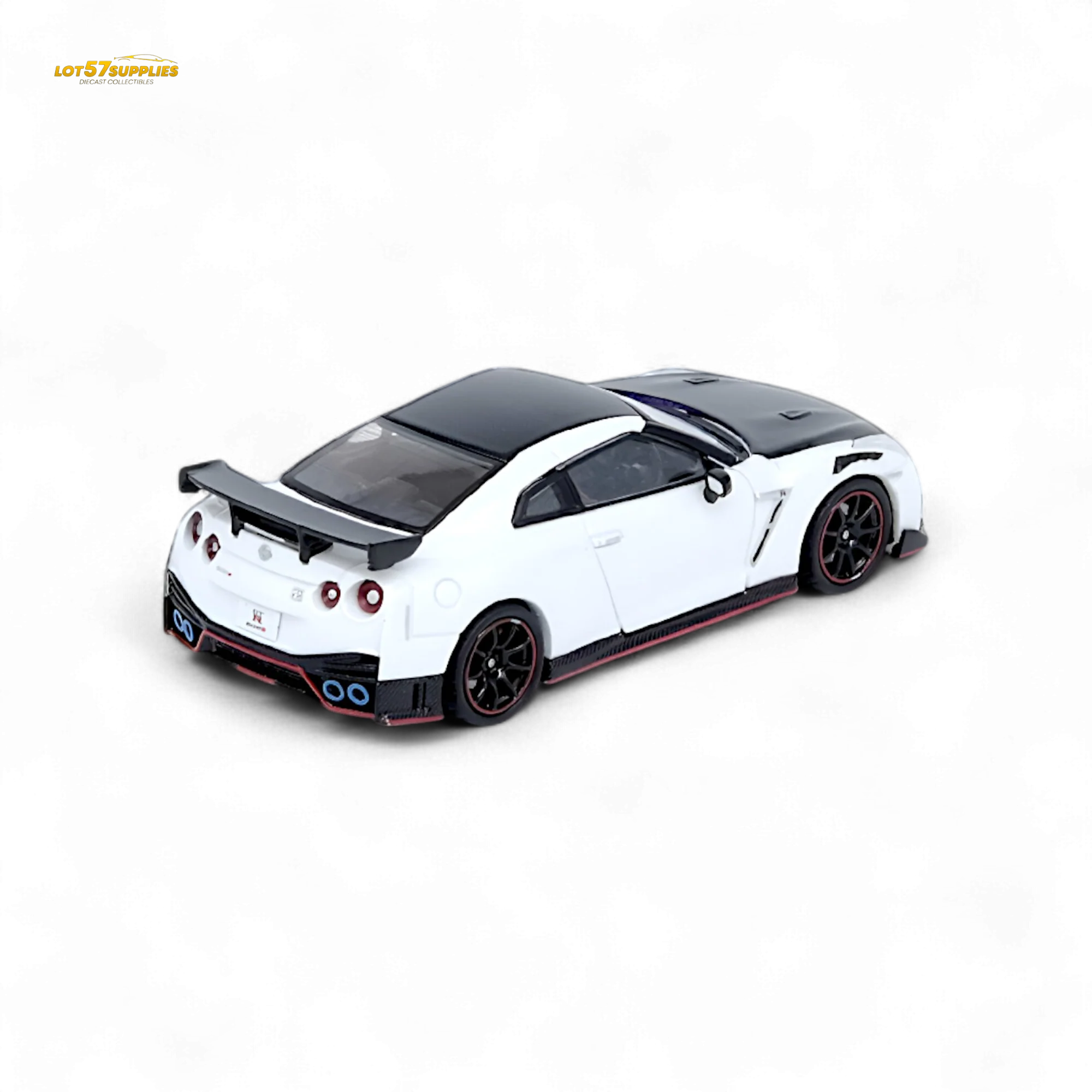 Inno64 Nissan GT-R R35 NISMO White 1:64 - Image 3