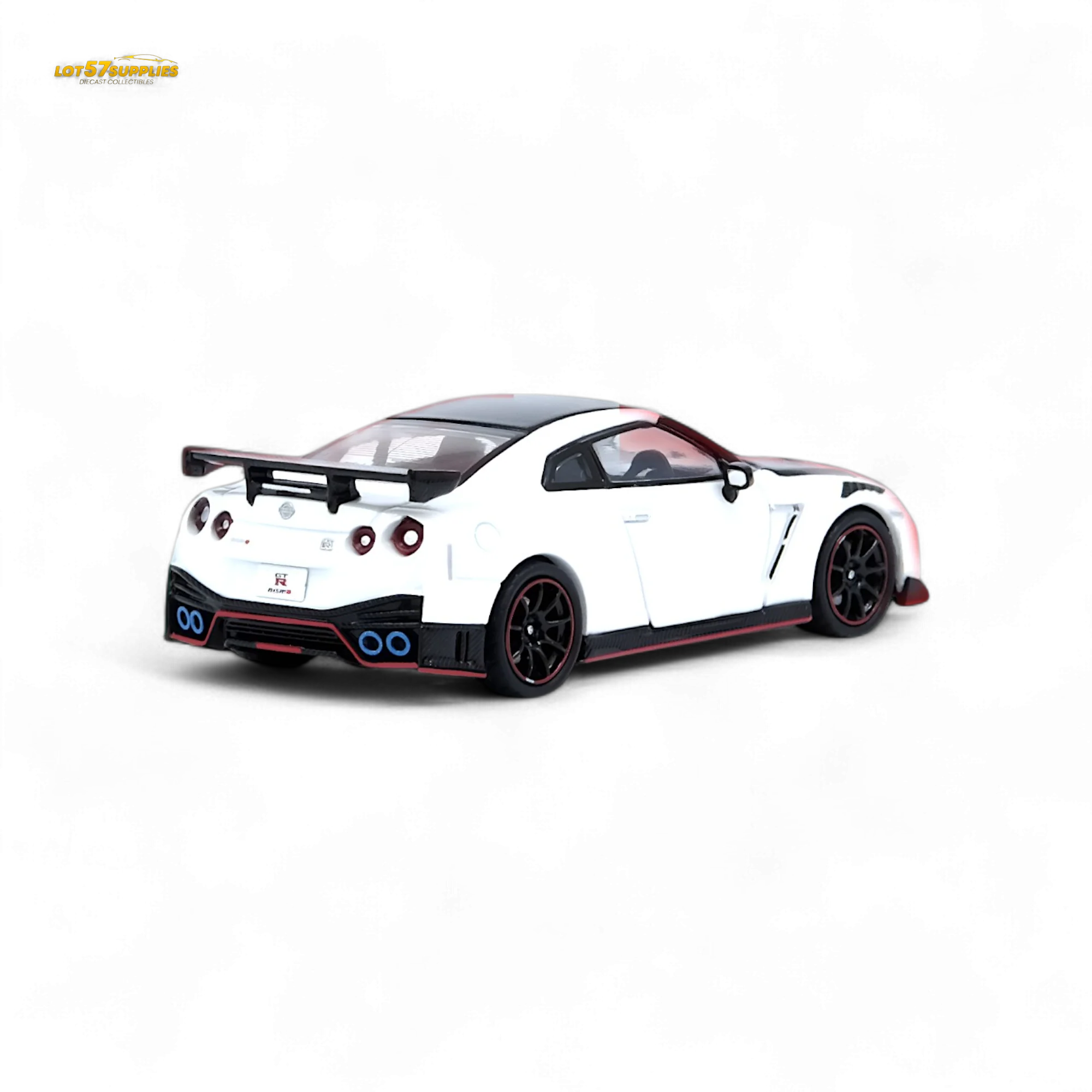 Inno64 Nissan GT-R R35 NISMO White 1:64 - Image 4