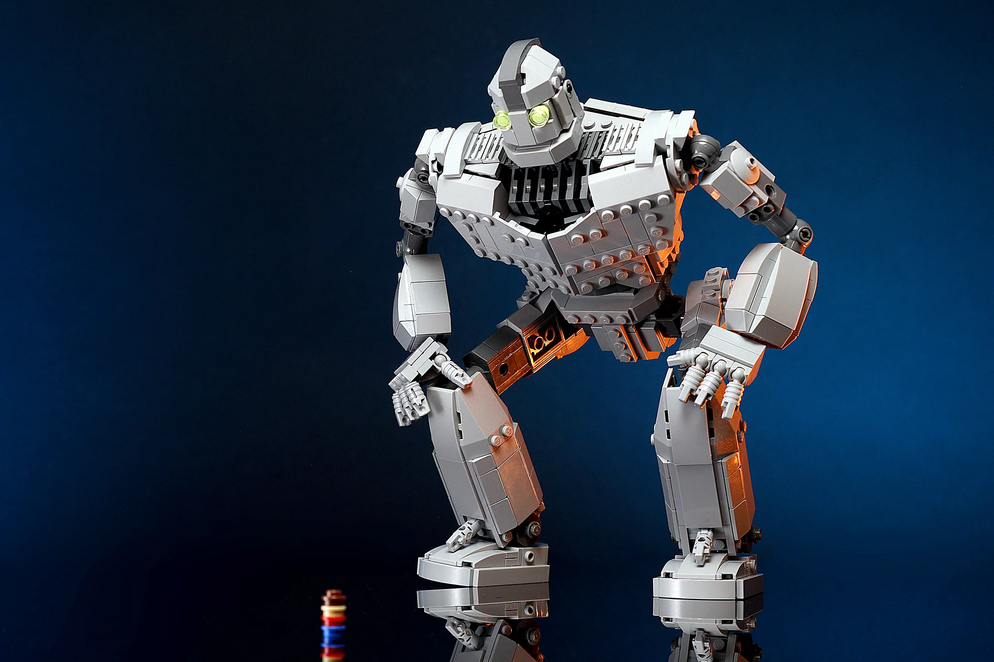 Iron Giant - Custom MOC made using LEGO parts - Image 2