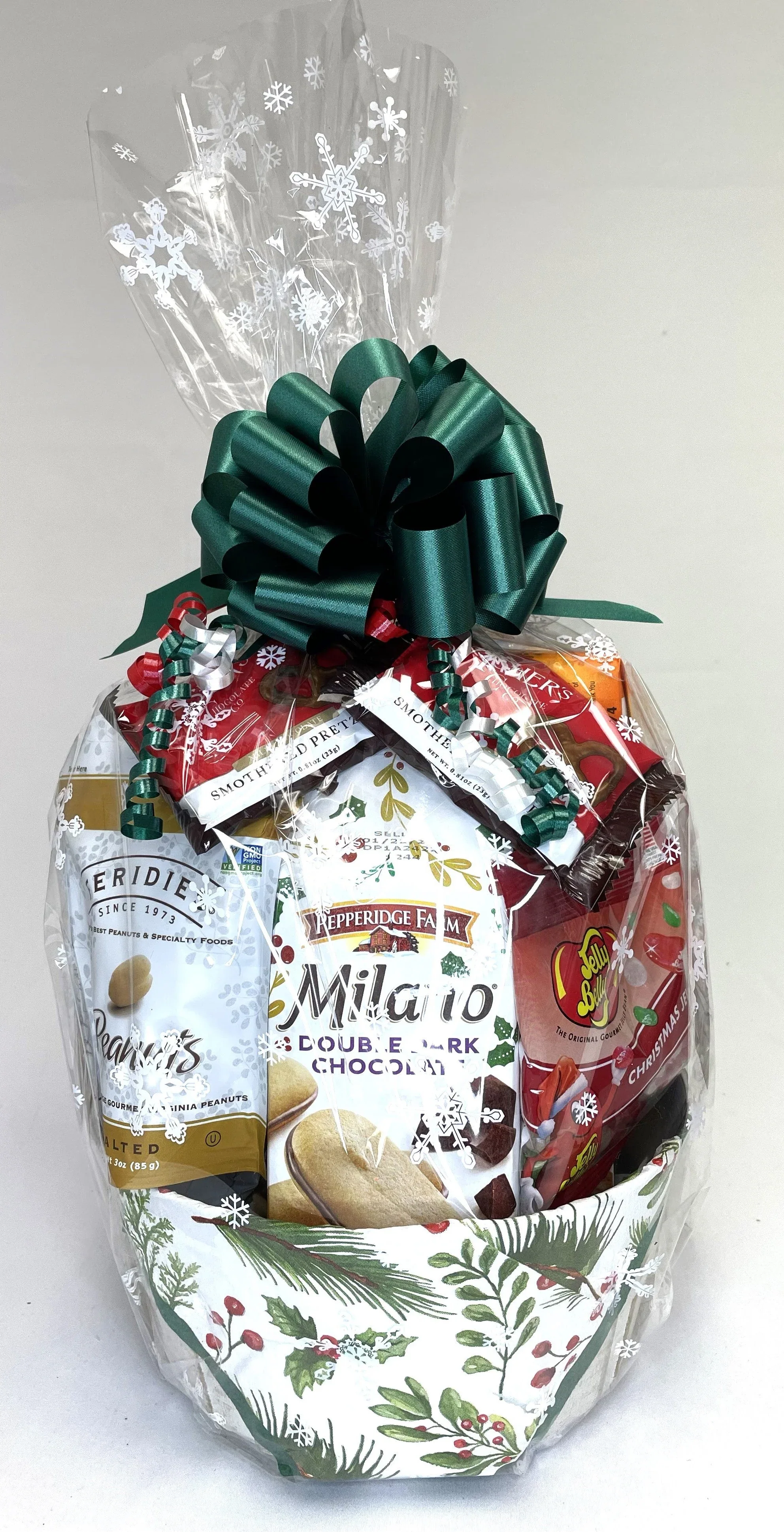 Jenny's Small Classic Gift Basket - Gourmet Snacks & Treats - Best Seller - Image 4