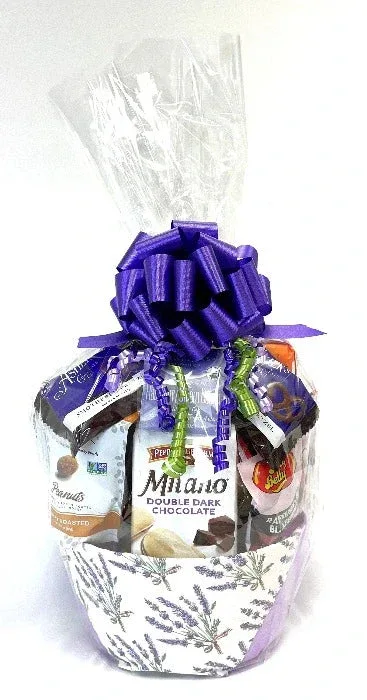 Jenny's Small Classic Gift Basket - Gourmet Snacks & Treats - Best Seller - Image 5