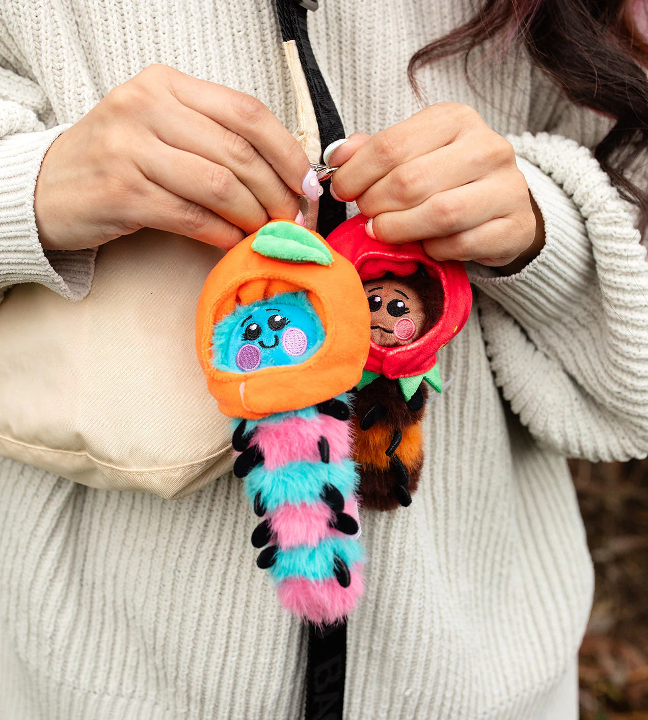 Kaleidos Creative: Wooly Bear and Friends Plush Keychain Blind Box - Image 4