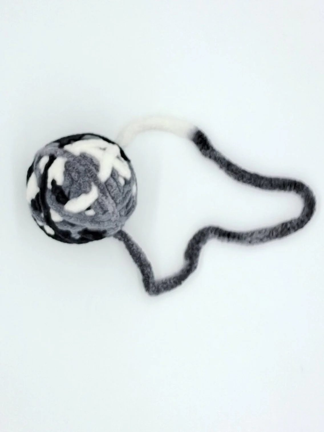 Kitty Cat Yarn Ball (LARGE) - Image 4
