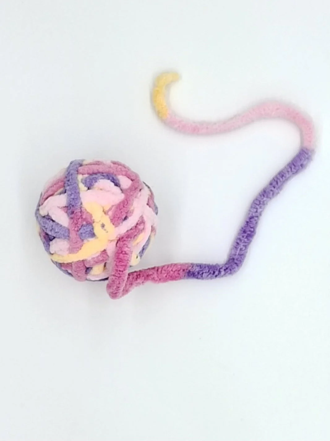 Kitty Cat Yarn Ball (LARGE) - Image 5