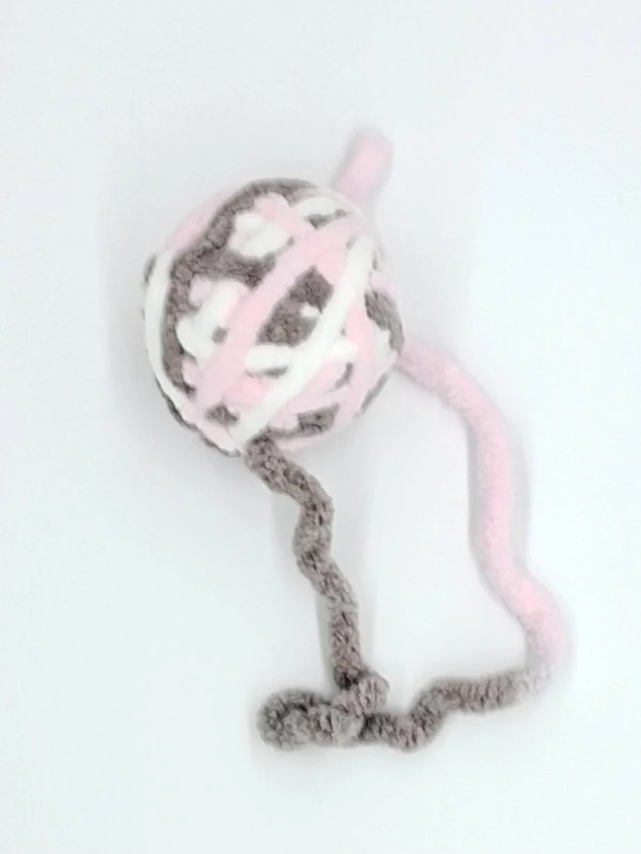 Kitty Cat Yarn Ball (LARGE) - Image 8